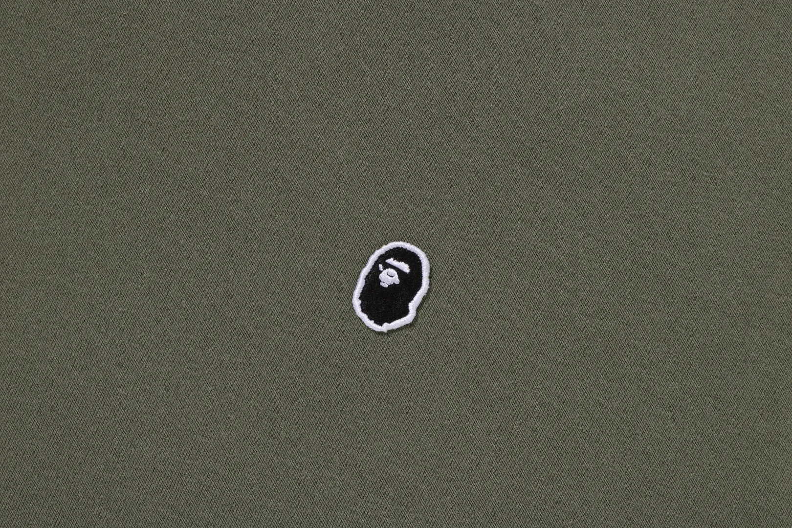 APE HEAD ONE POINT PULLOVER HOODIE sold by Bape product image thumbnail 2