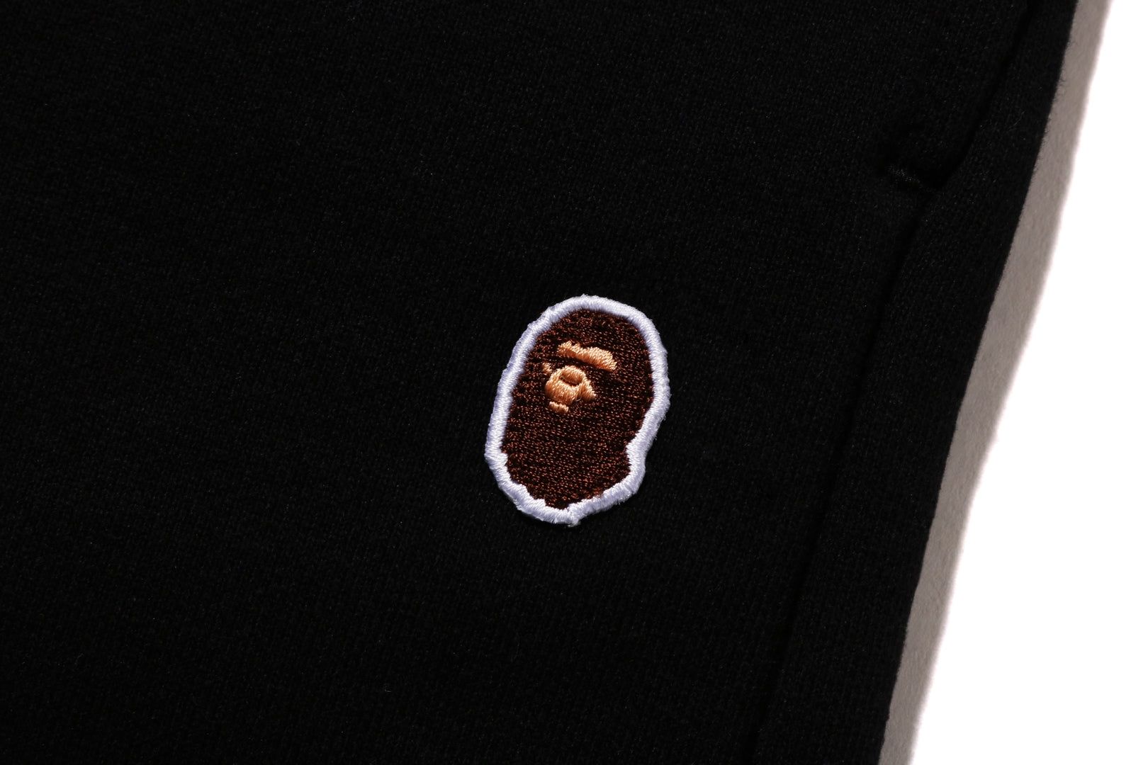APE HEAD ONE POINT SWEAT SHORT sold by Bape product image thumbnail 4