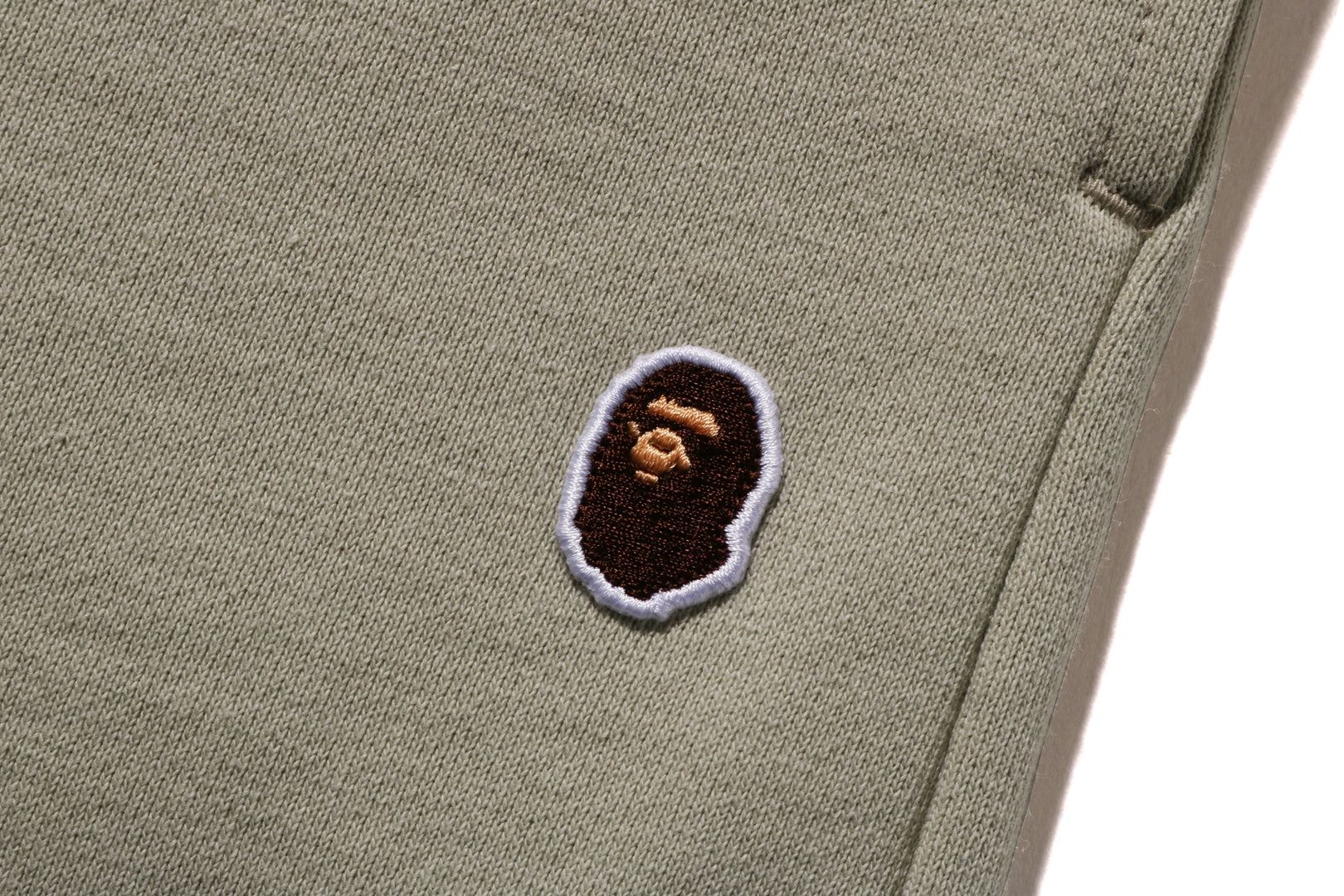 APE HEAD ONE POINT SWEAT SHORT sold by Bape product image thumbnail 8
