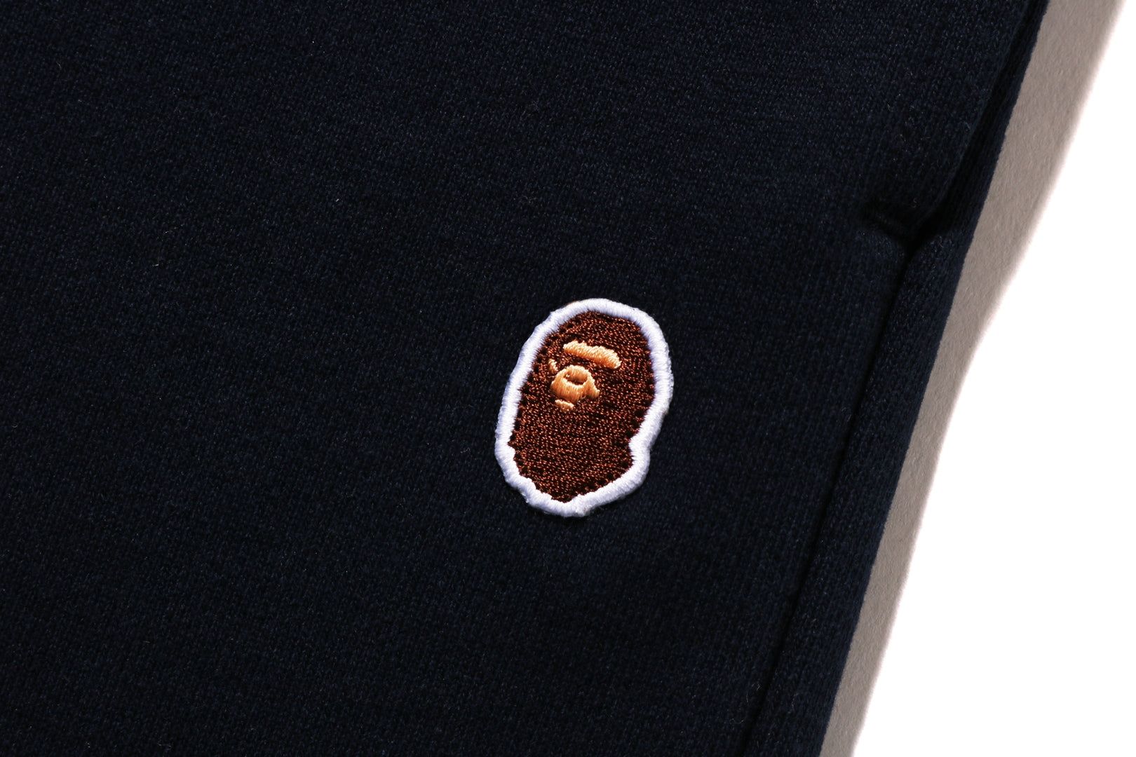 APE HEAD ONE POINT SWEAT SHORT sold by Bape product image thumbnail 20