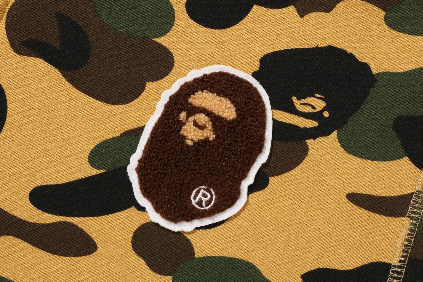 1ST CAMO APE HEAD PATCH FULL ZIP HOODIE sold by Bape product image thumbnail 4