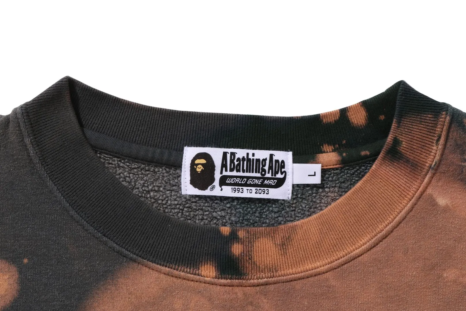 TIE DYE APE HEAD RELAXED FIT CREWNECK SWEATSHIRT sold by Bape product image thumbnail 4