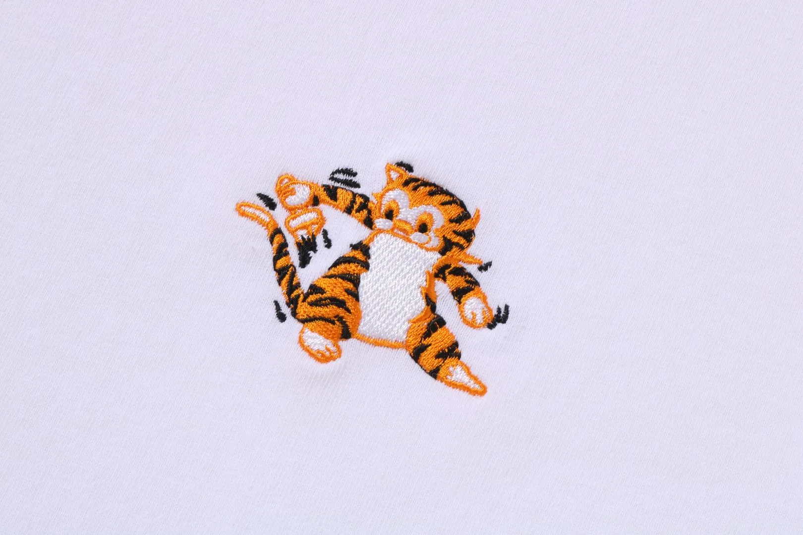 TIGER ONE POINT TEE sold by Bape product image thumbnail 2