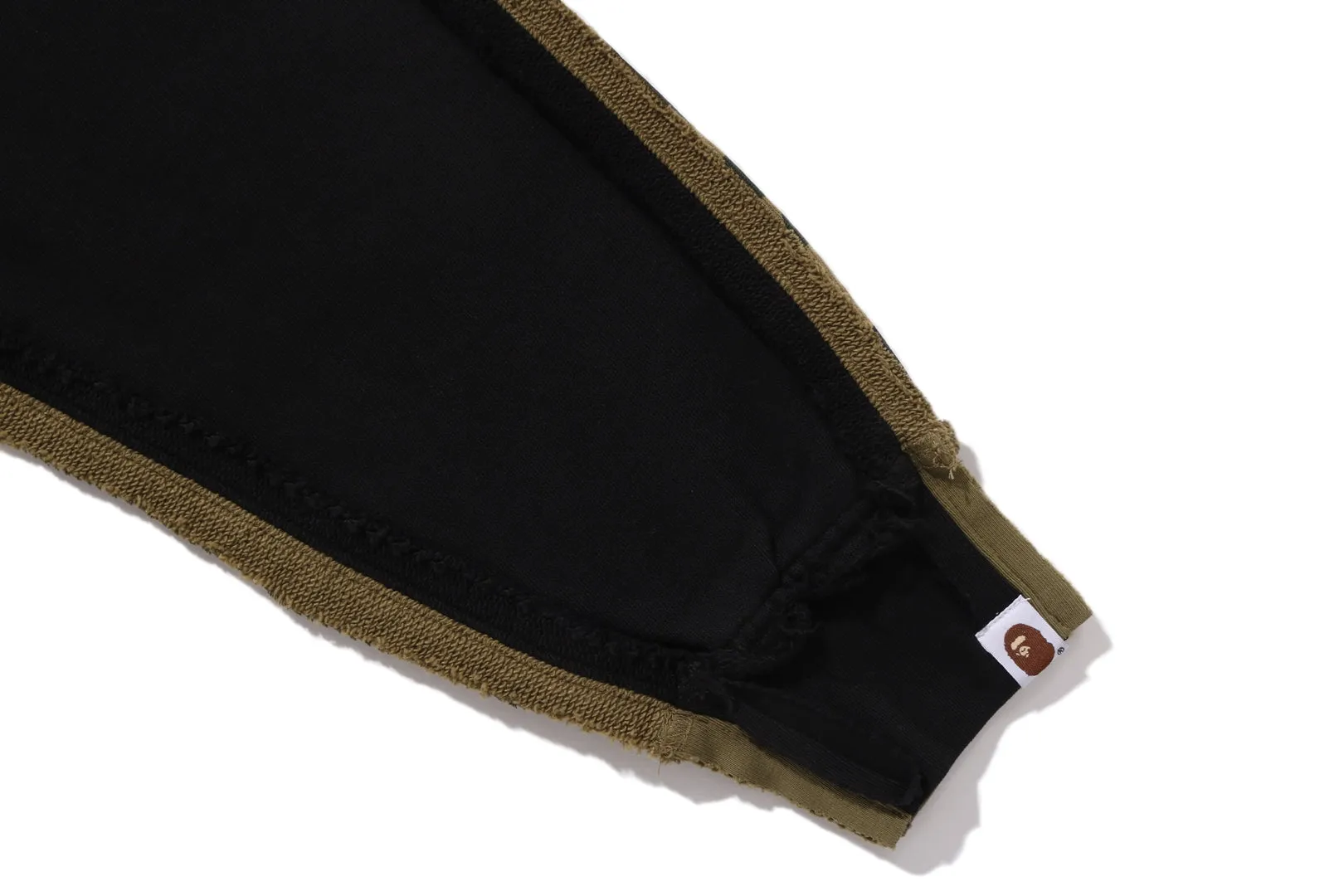 1ST CAMO BLOCKING RAW EDGE RELAXED FIT PULLOVER HOODIE sold by Bape product image thumbnail 4