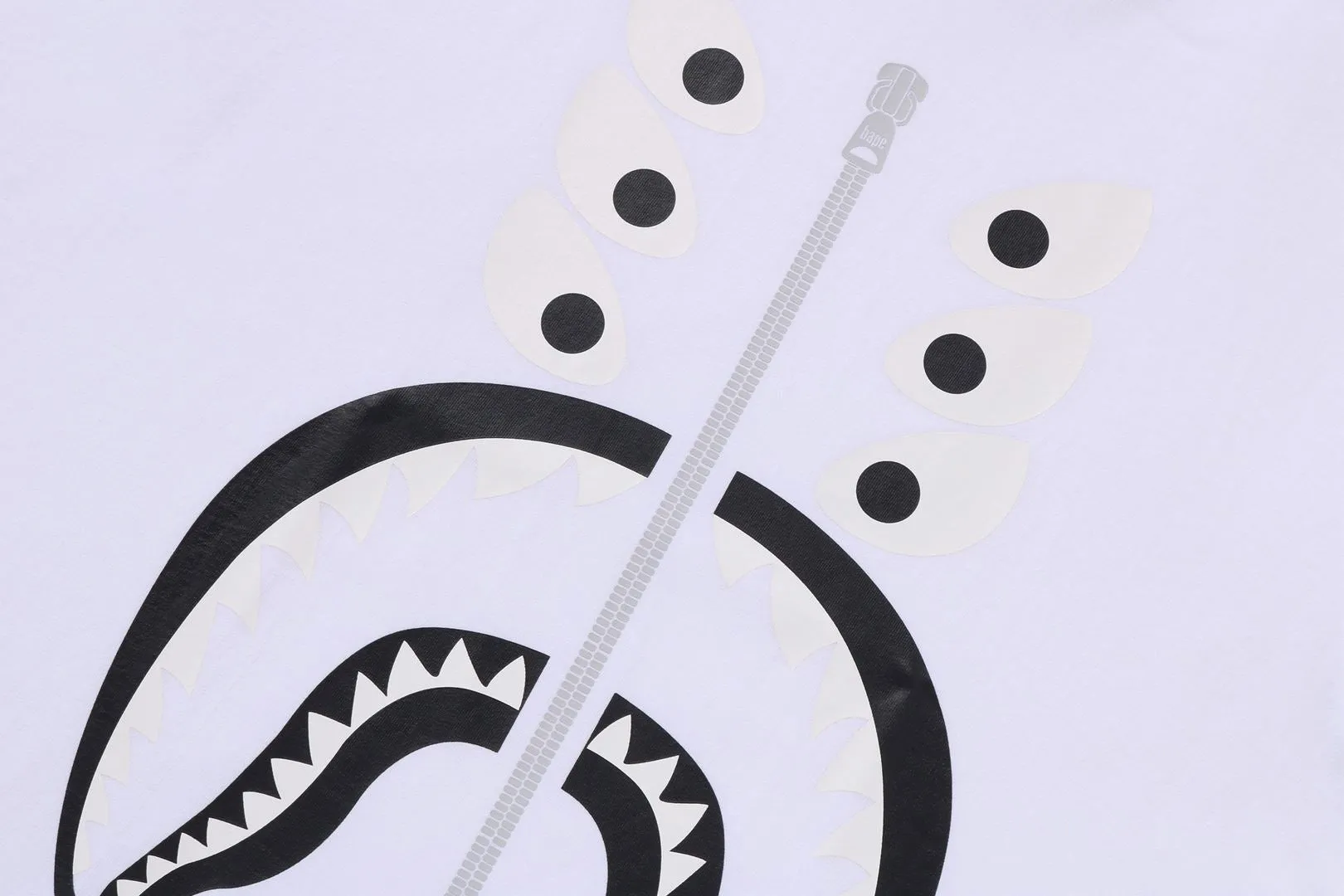 【 BAPE X BOUNTY HUNTER 】MAD SHARK TEE sold by Bape product image thumbnail 3