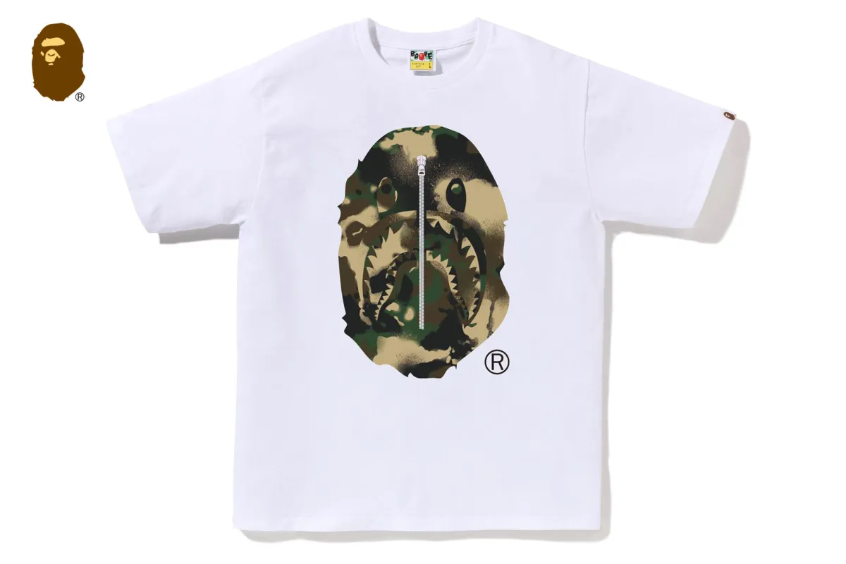 A BATHING APE☆GIANT 1ST CAMO BIG APE HEAD Tシャツ A BATHING APE® 1st Camo Big Ape Head Ls Tee | Bape official