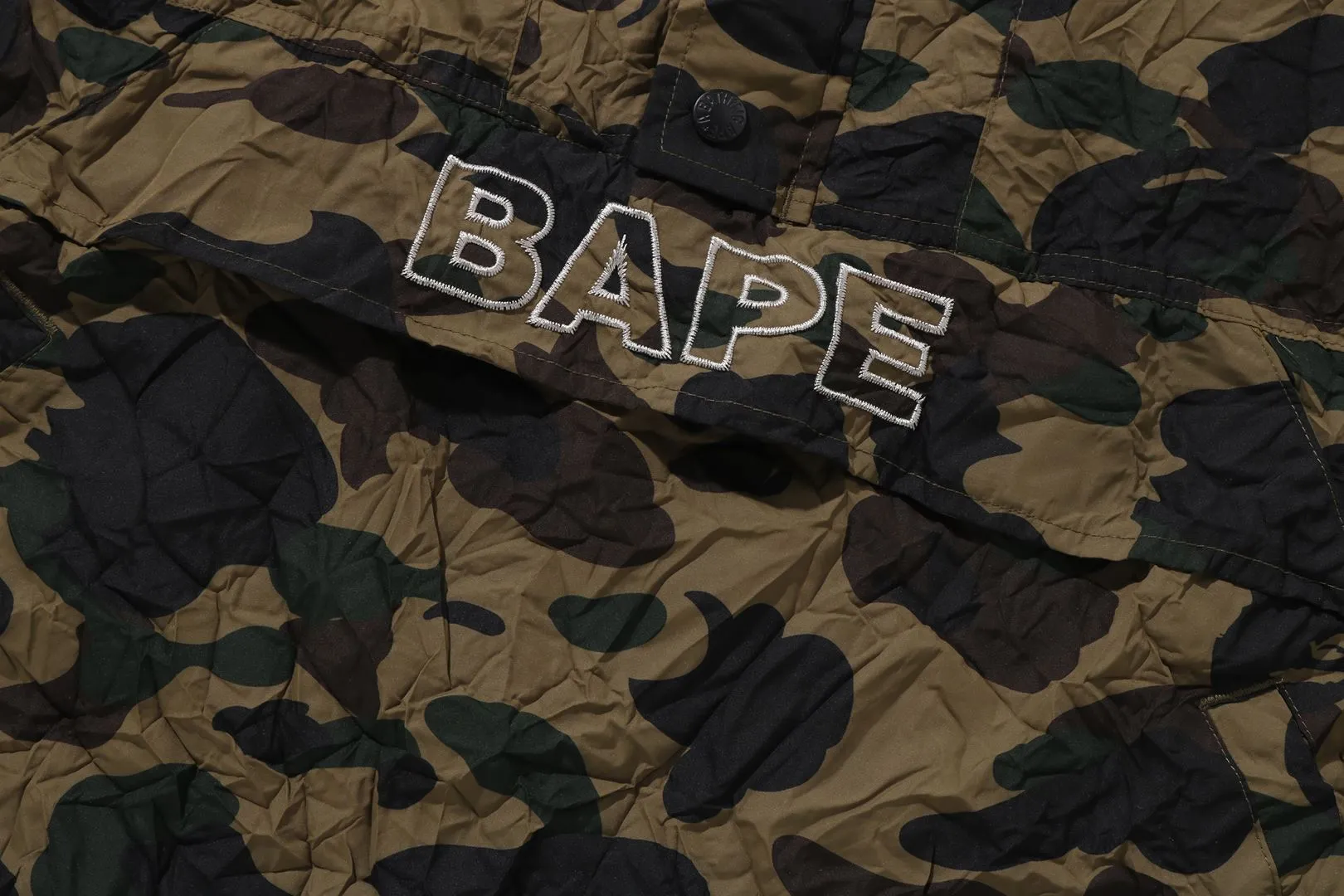 CRINKLE EFFECT 1ST CAMO HALF ZIP HOODIE JACKET sold by Bape product image thumbnail 3