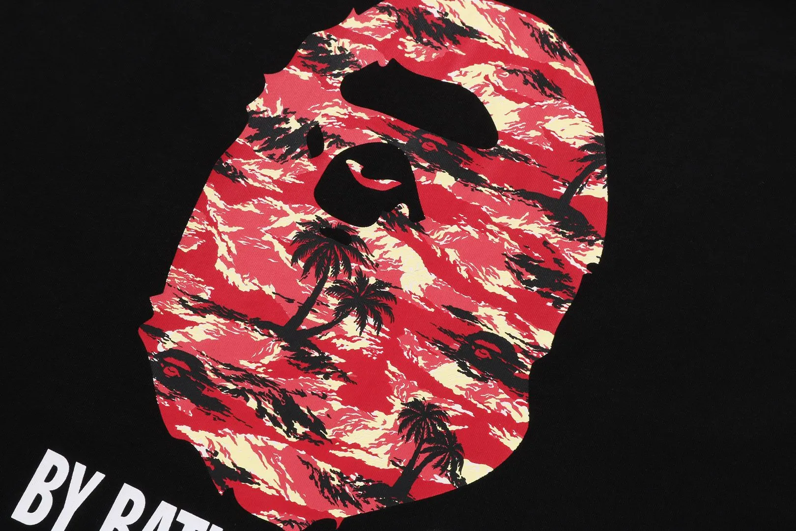 PALM TREE CAMO BY BATHING APE RELAXED FIT TEE sold by Bape product image thumbnail 5