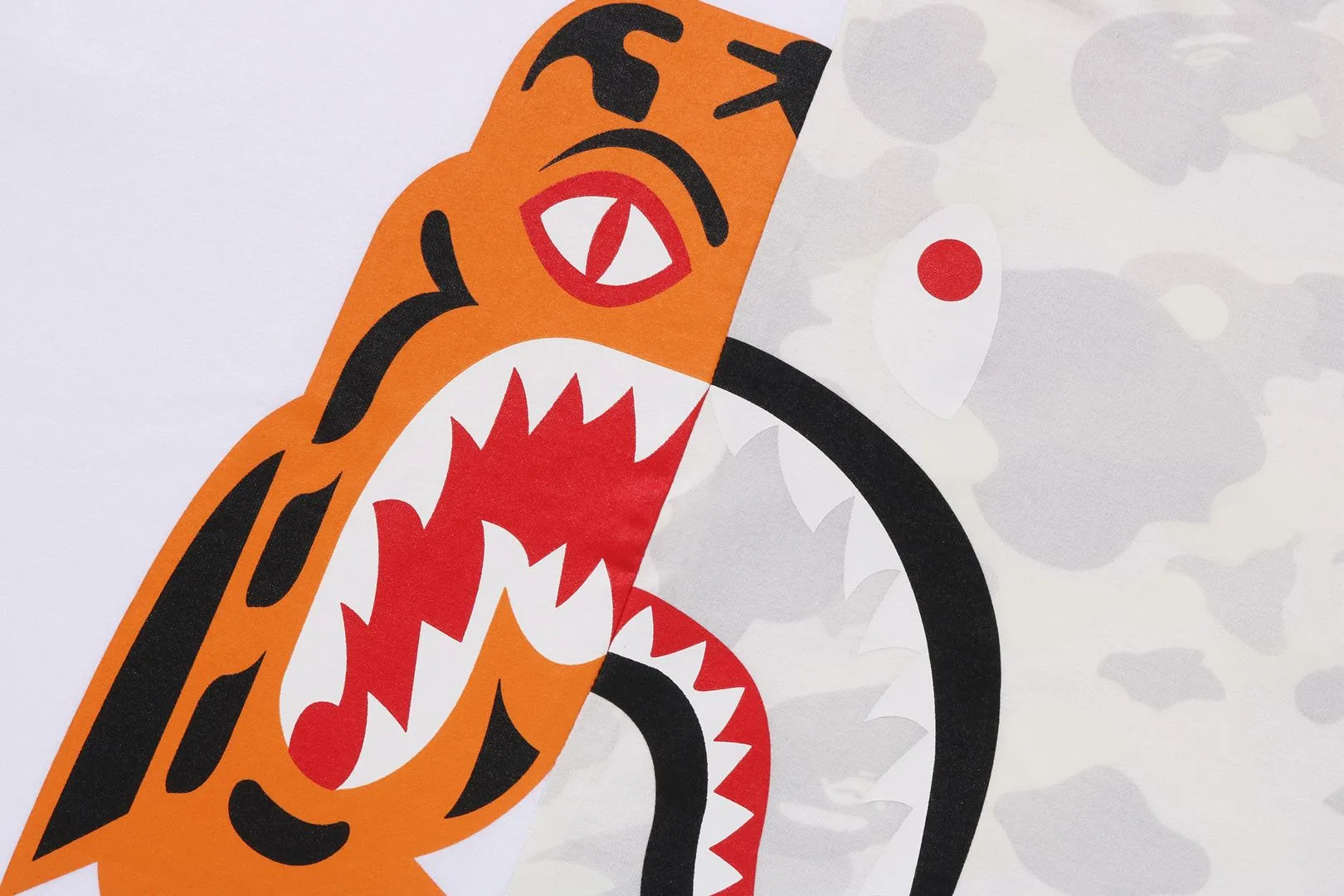 CITY CAMO TIGER SHARK RELAXED FIT TEE sold by Bape product image thumbnail 3