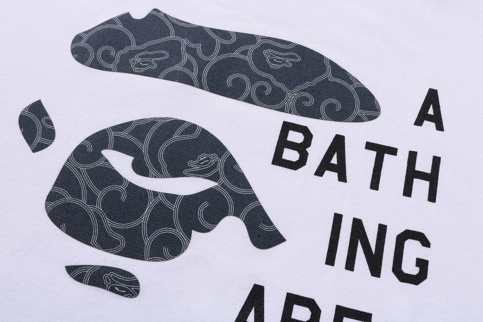 JAPANESE CLOUD CAMO BAPE FACE TAG TEE sold by Bape product image thumbnail 3