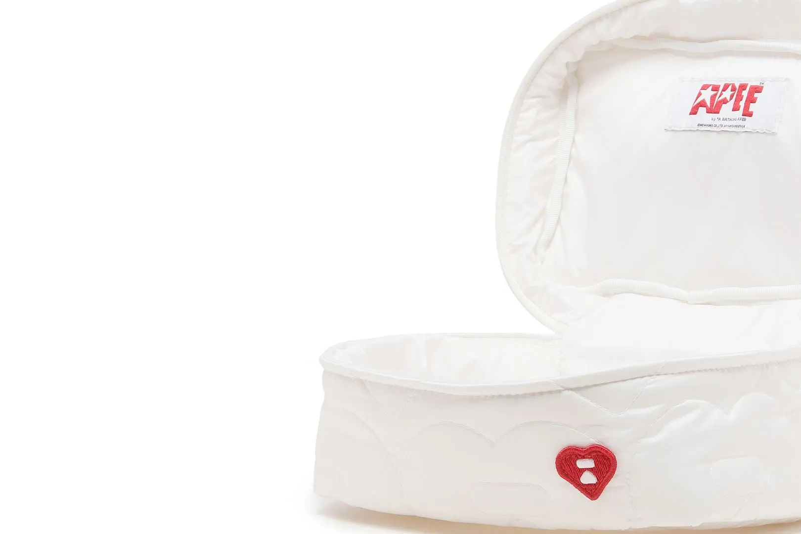 QUILITED HEART MONOGRAM COSMETIC BAG sold by Bape product image thumbnail 4