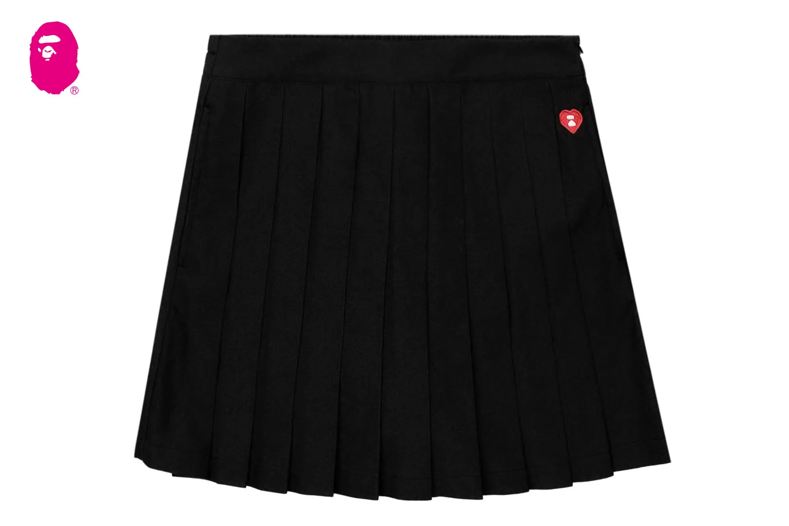 HEART BADGE PLEATED SKIRT SHORTS sold by Bape