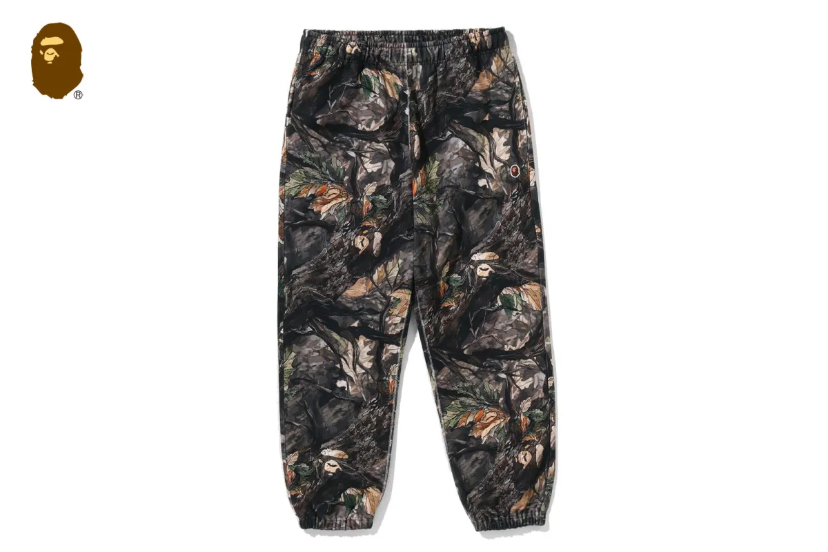 TREE EDGE CAMO RELAXED FIT SWEAT PANTS sold by Bape