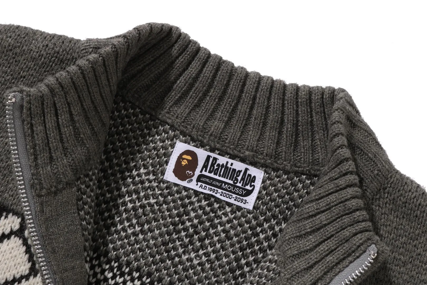 【 BAPE X MOUSSY 】KNIT CARDIGAN sold by Bape product image thumbnail 5