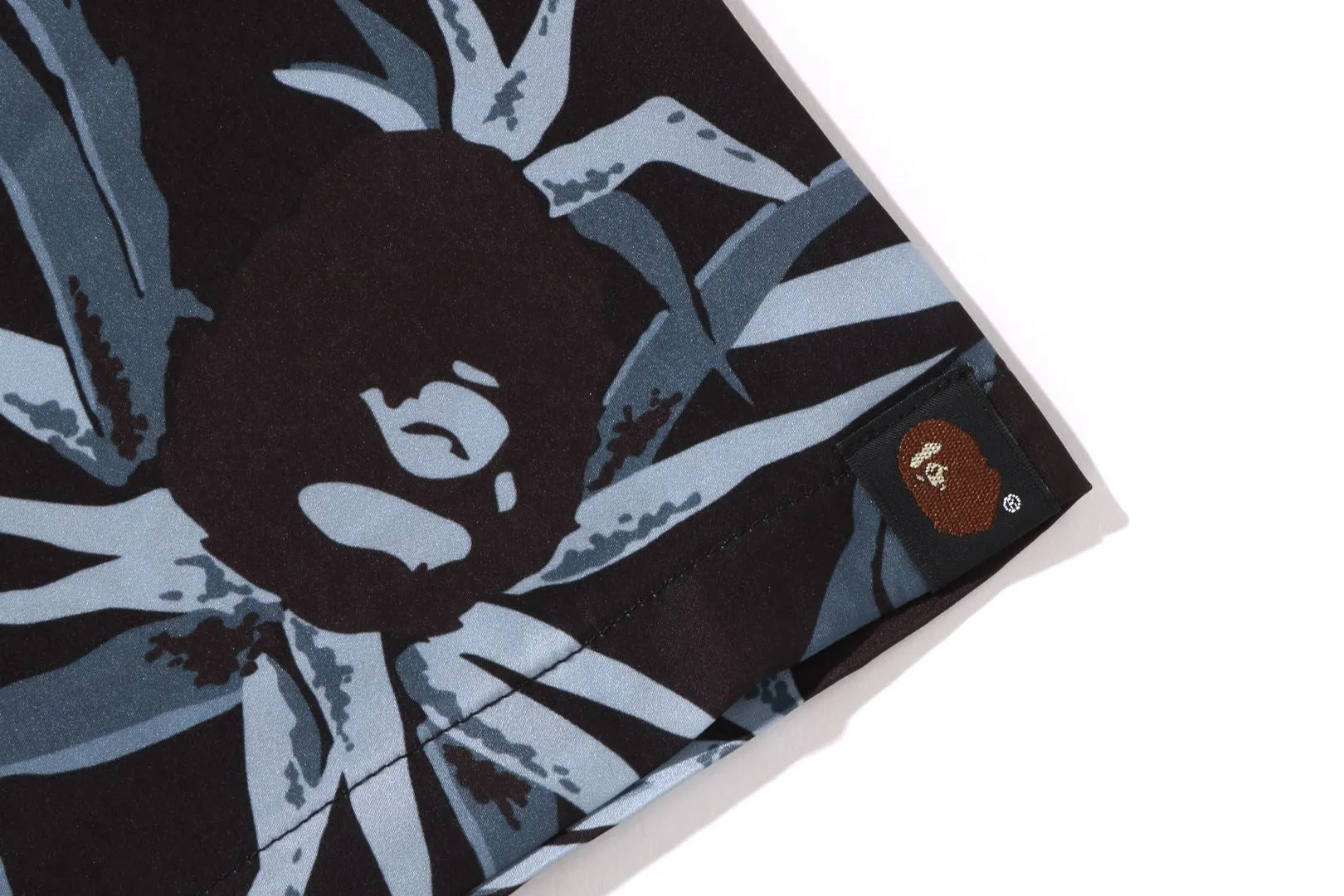 【 BAPE X MMJ 】TROPICAL SKULL CAMO OPEN COLLAR SS SHIRTS 16TH sold by Bape product image thumbnail 5