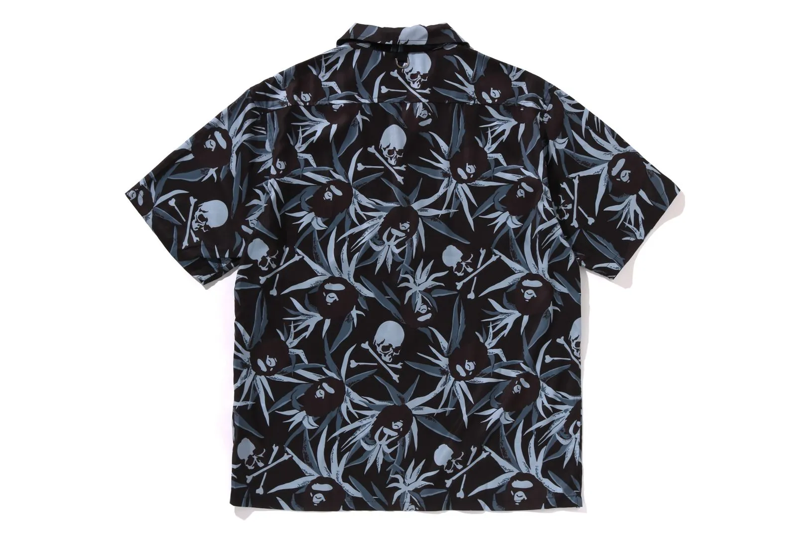 【 BAPE X MMJ 】TROPICAL SKULL CAMO OPEN COLLAR SS SHIRTS 16TH sold by Bape product image thumbnail 2