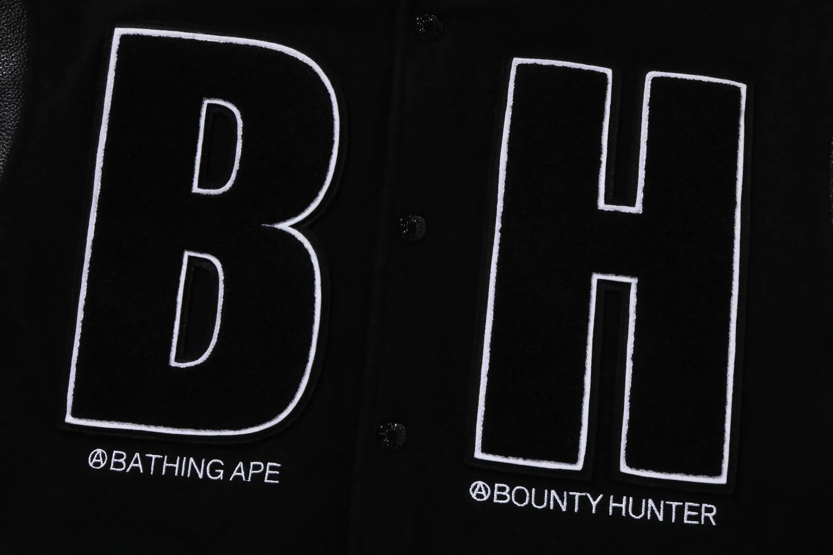 【 BAPE X BOUNTY HUNTER 】VARSITY JACKET sold by Bape product image thumbnail 4