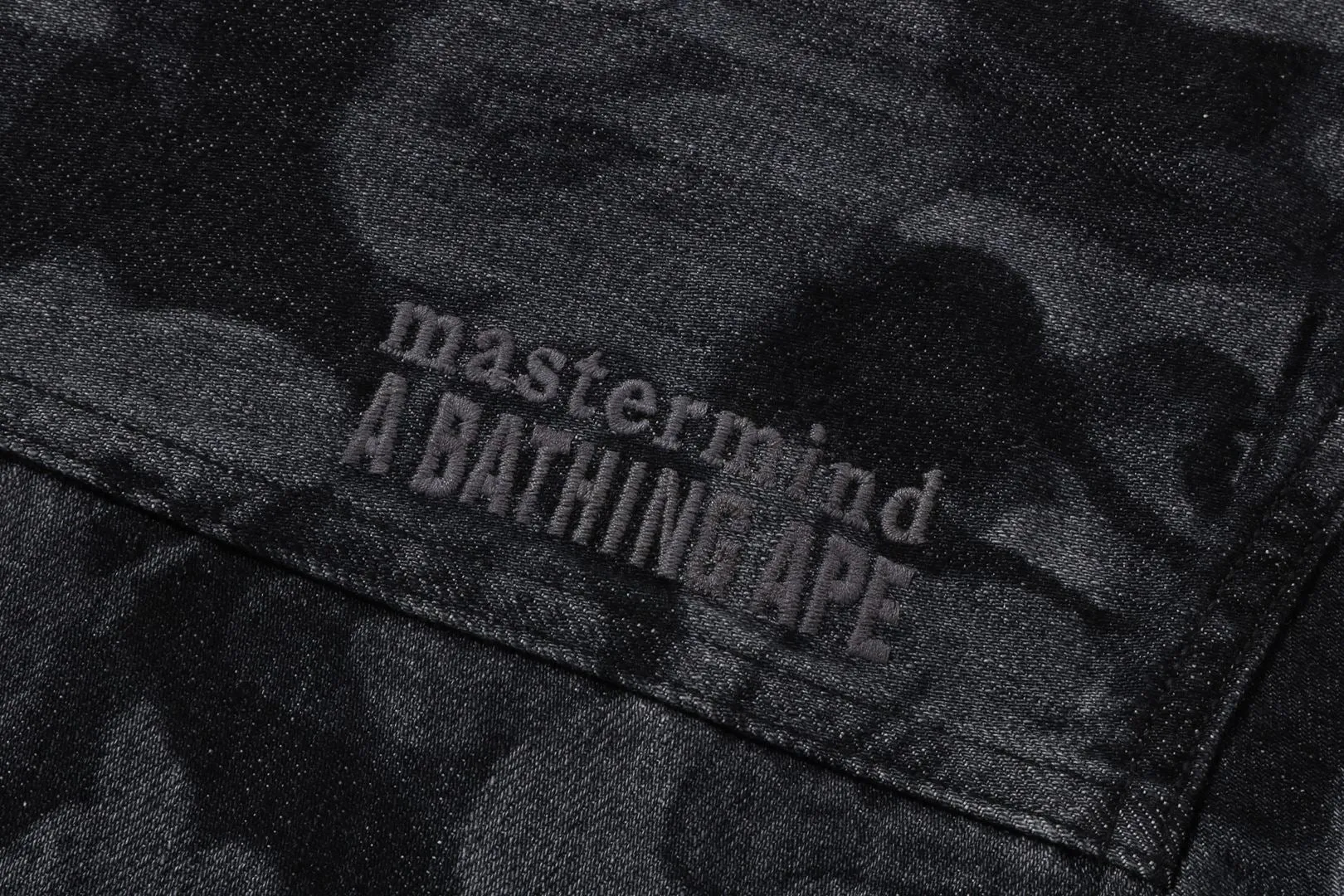 【 BAPE X MMJ 】SKULL CAMO 12 OZ DENIM JACKET 14TH sold by Bape product image thumbnail 3