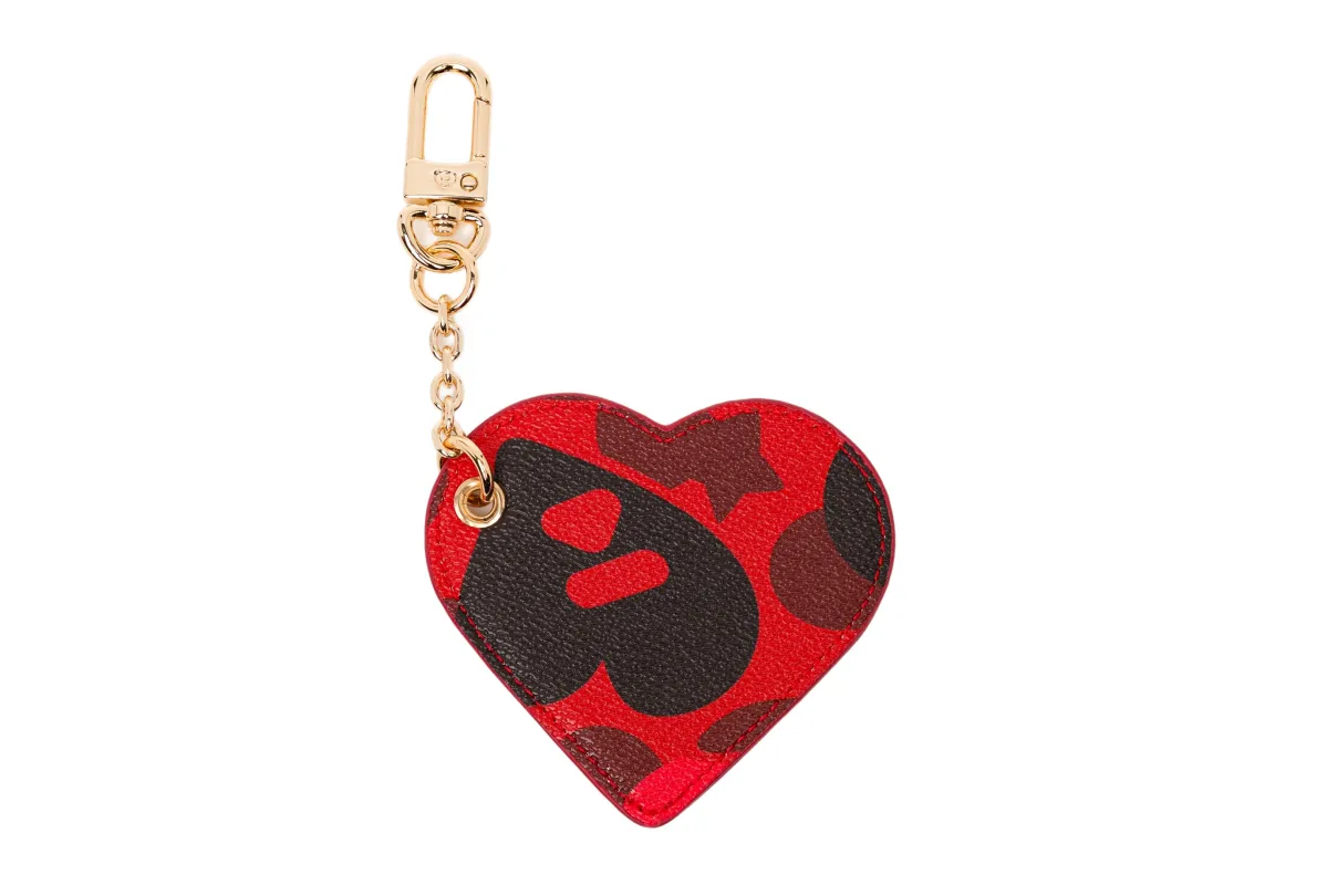 CAMO PRINTED HEART MIRROR KEYRING made by Bape