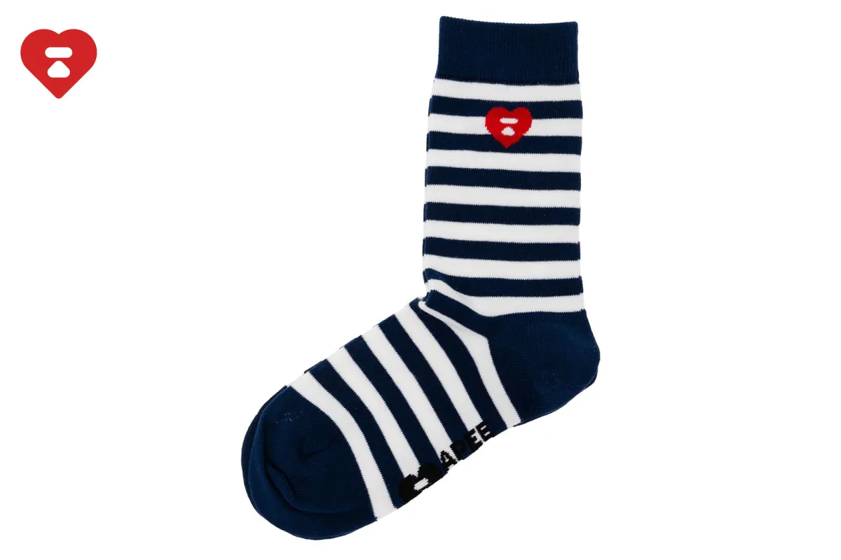 HEART EMBROIDERY BADGE STRIPES SOCKS #2 made by Bape