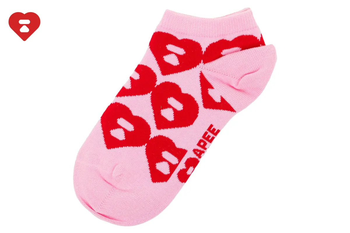 BIG HEART MONOGRAM INTARSIA ANKLE SOCKS made by Bape