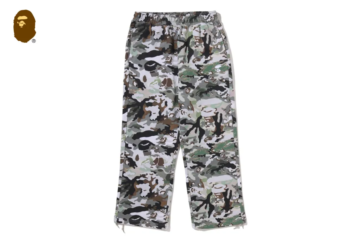 HYBRID CAMO APE FACE LOGO RELAXED FIT SWEATPANTS made by Bape