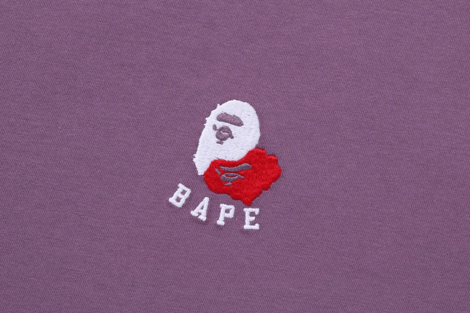 APE HEAD 2 POINT RELAXED FIT TEE sold by Bape product image thumbnail 2