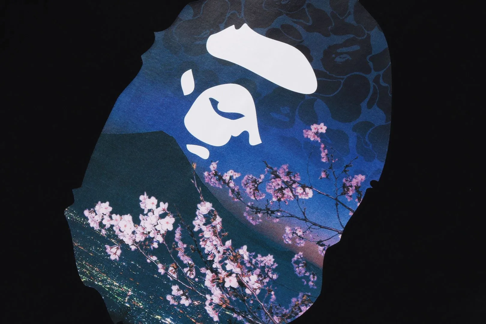 SAKURA PHOTO APE HEAD TEE #2 sold by Bape product image thumbnail 3