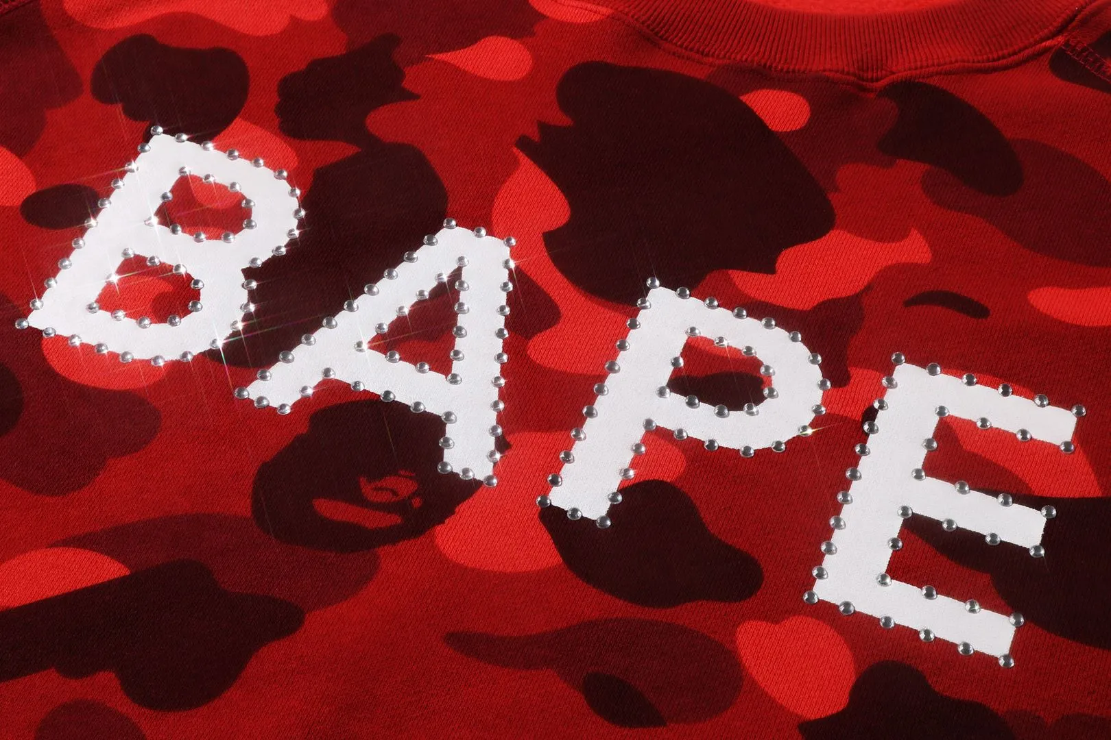 COLOR CAMO CRYSTAL STONE RELAXED FIT CREWNECK sold by Bape product image thumbnail 4