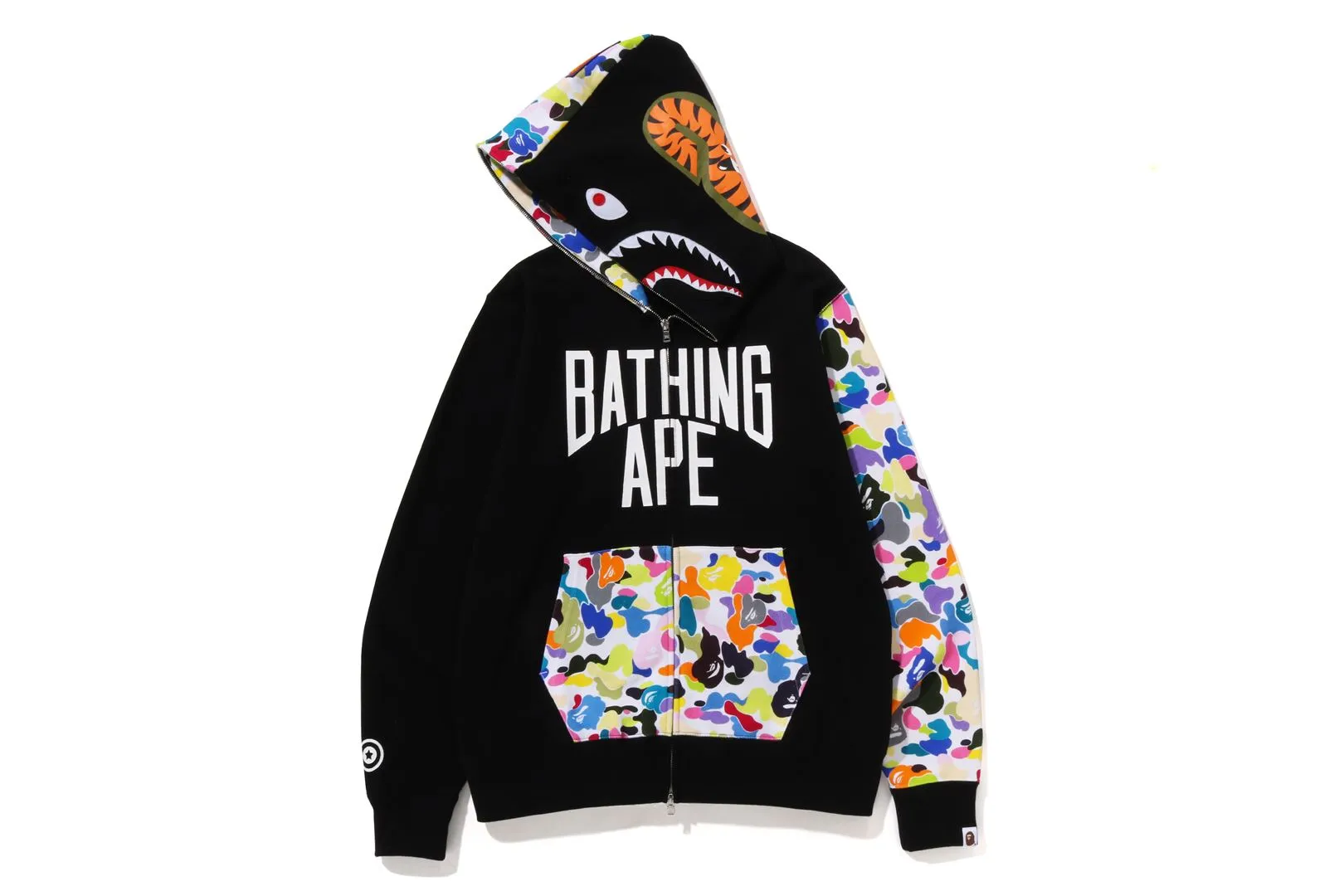 MULTI CAMO NYC LOGO SHARK FULL ZIP HOODIE sold by Bape product image thumbnail 3