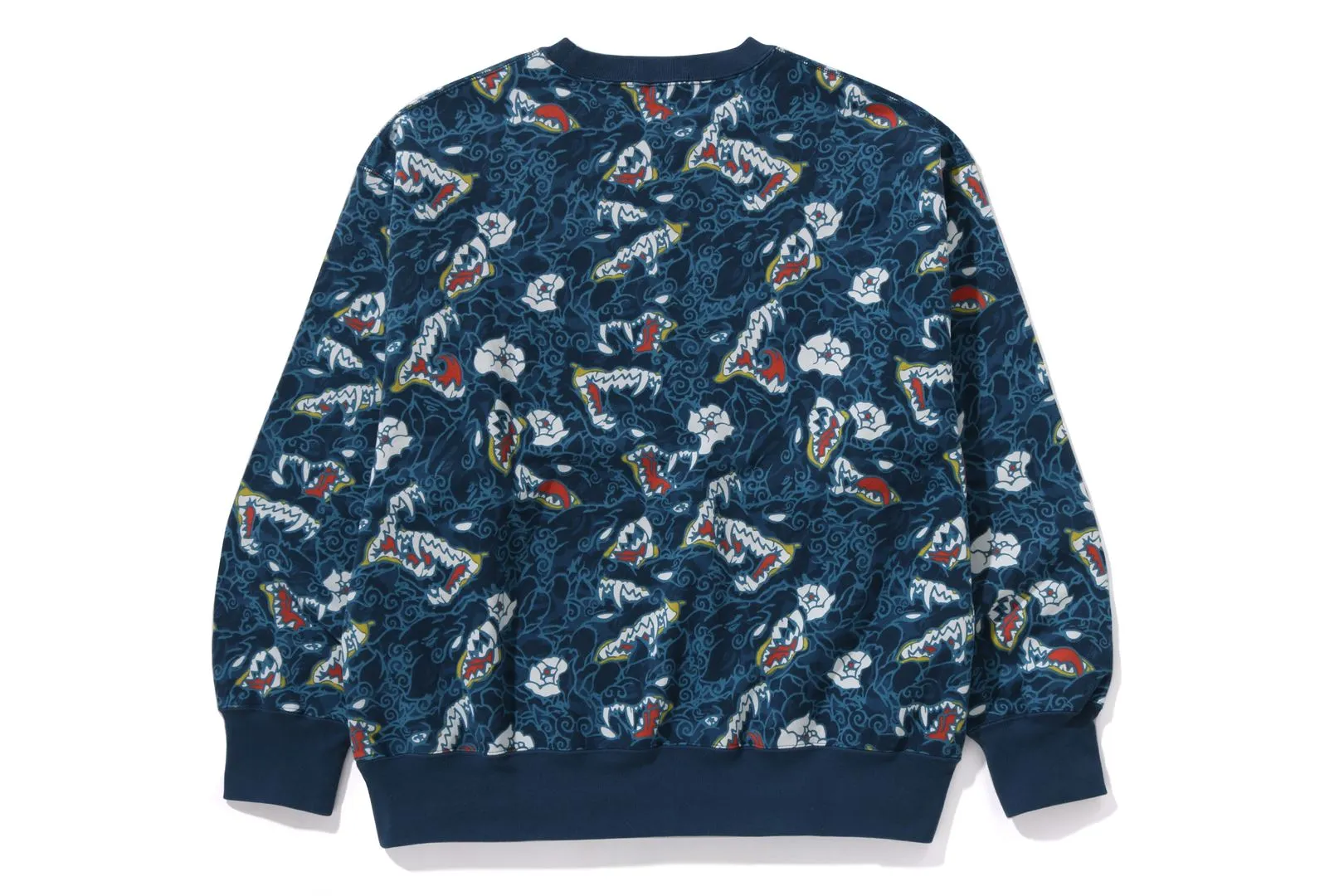 JAPANESE TATTOO CAMO RELAXED FIT CREWNECK SWEATSHIRT sold by Bape product image thumbnail 2