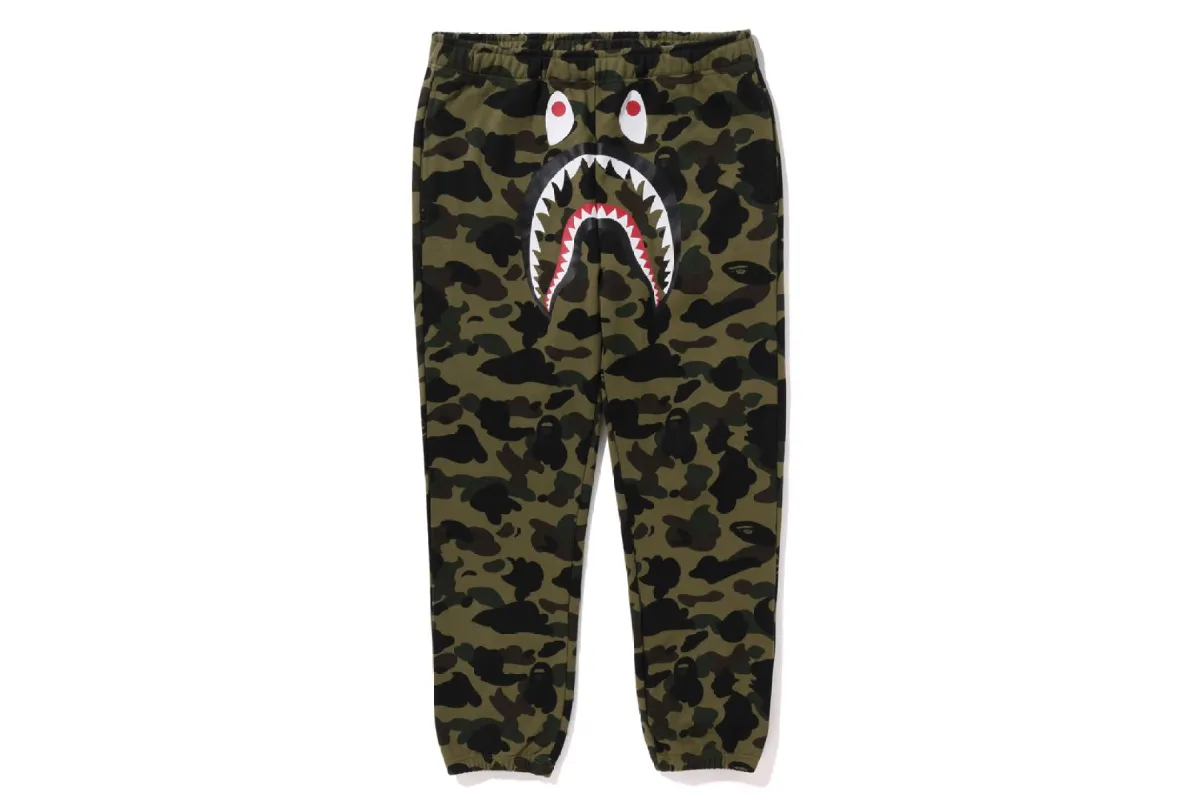 1ST CAMO SHARK SWEAT PANTS sold by Bape
