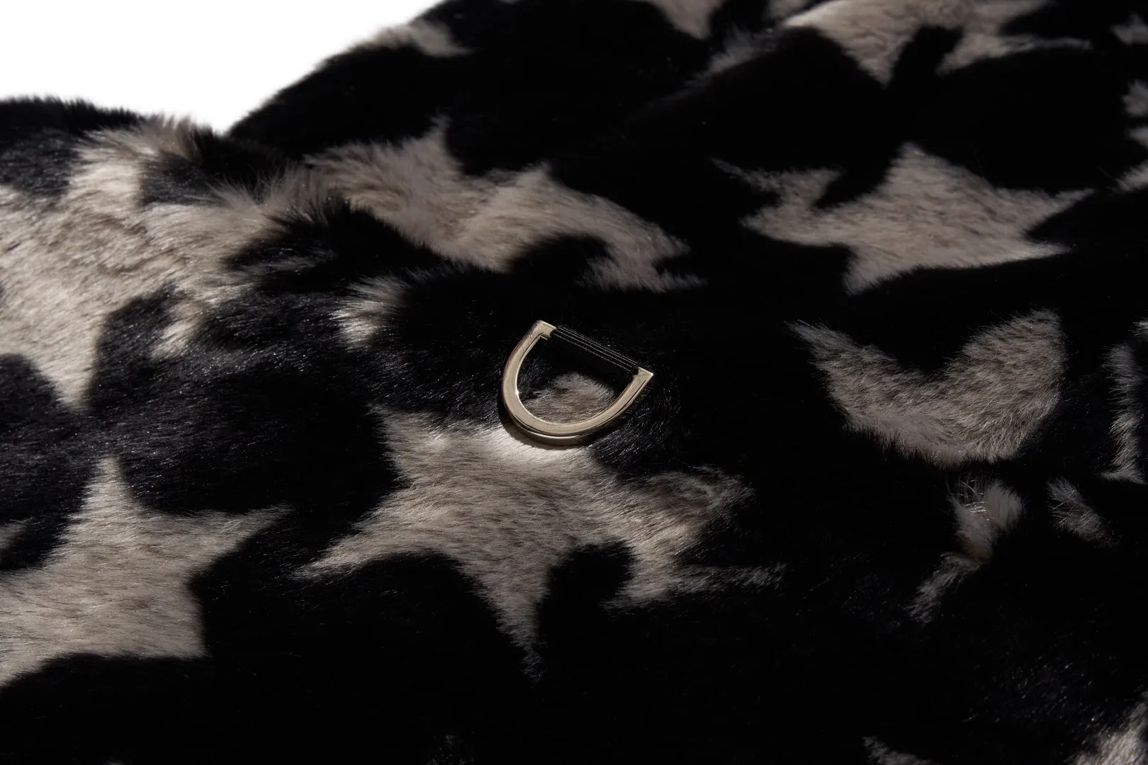 【 BAPE X MMJ 】STA PATTERN FUR JACKET sold by Bape product image thumbnail 4