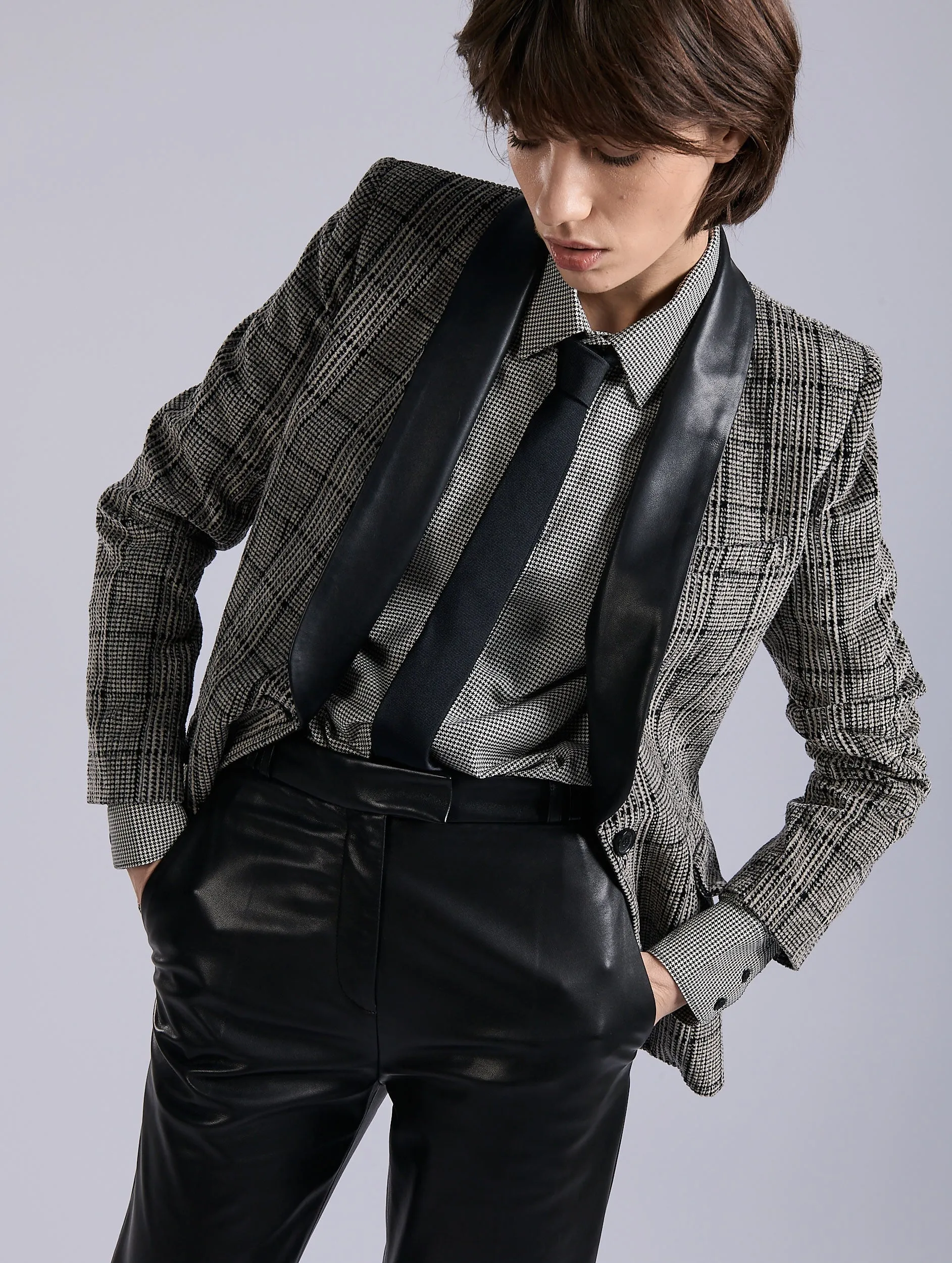 Veste en velours Prince de Galles noir sold by Barbara Bui product image thumbnail 3