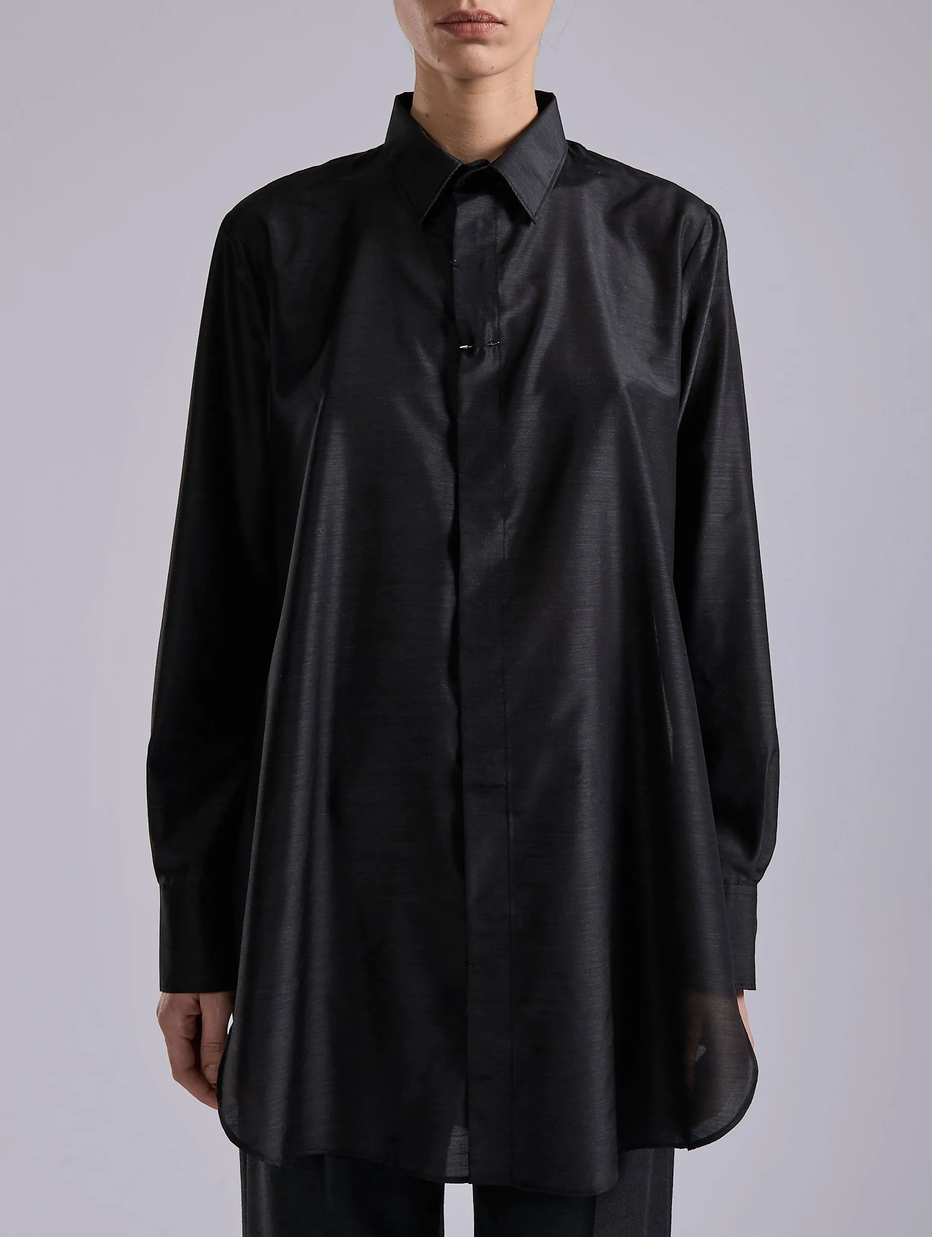 Chemise ample en laine et soie extrafine grise sold by Barbara Bui product image thumbnail 5