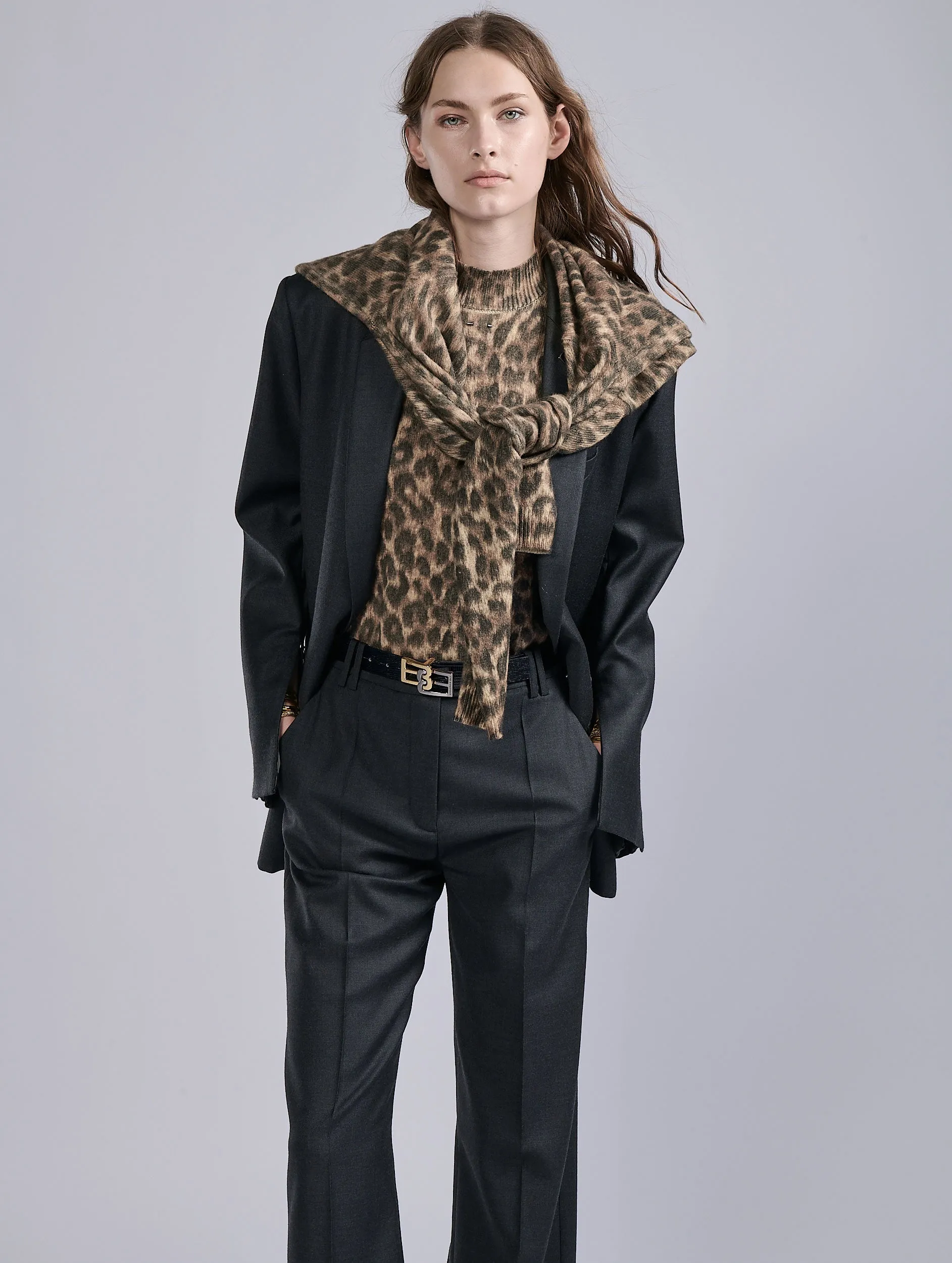 Veste droite en sergé de laine et cachemire gris sold by Barbara Bui