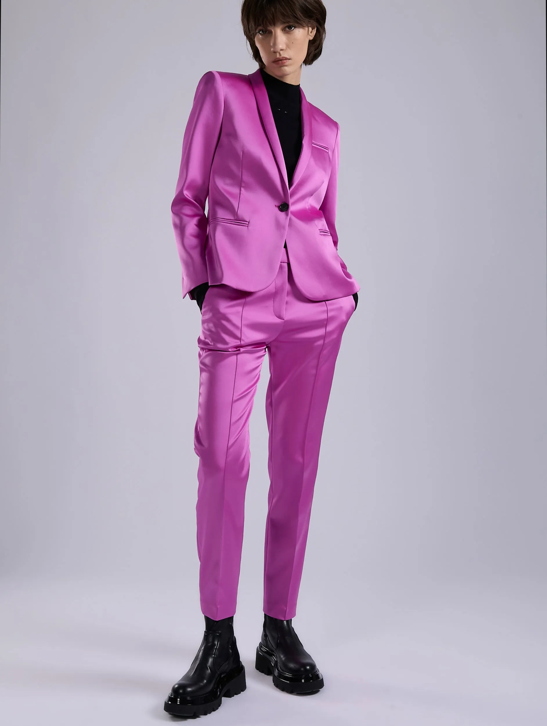 Veste cintrée en satin rose sold by Barbara Bui product image thumbnail 4