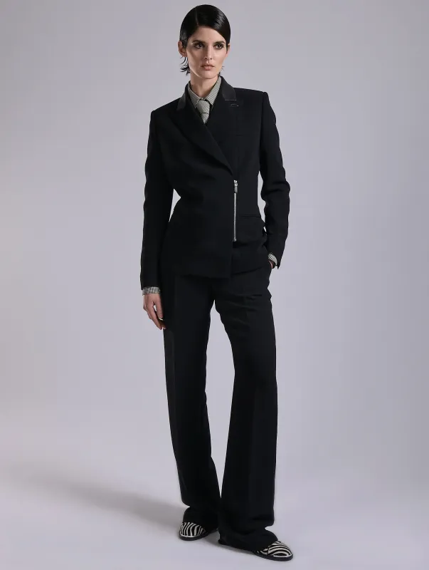 Veste zippée en crêpe et cuir noir sold by Barbara Bui