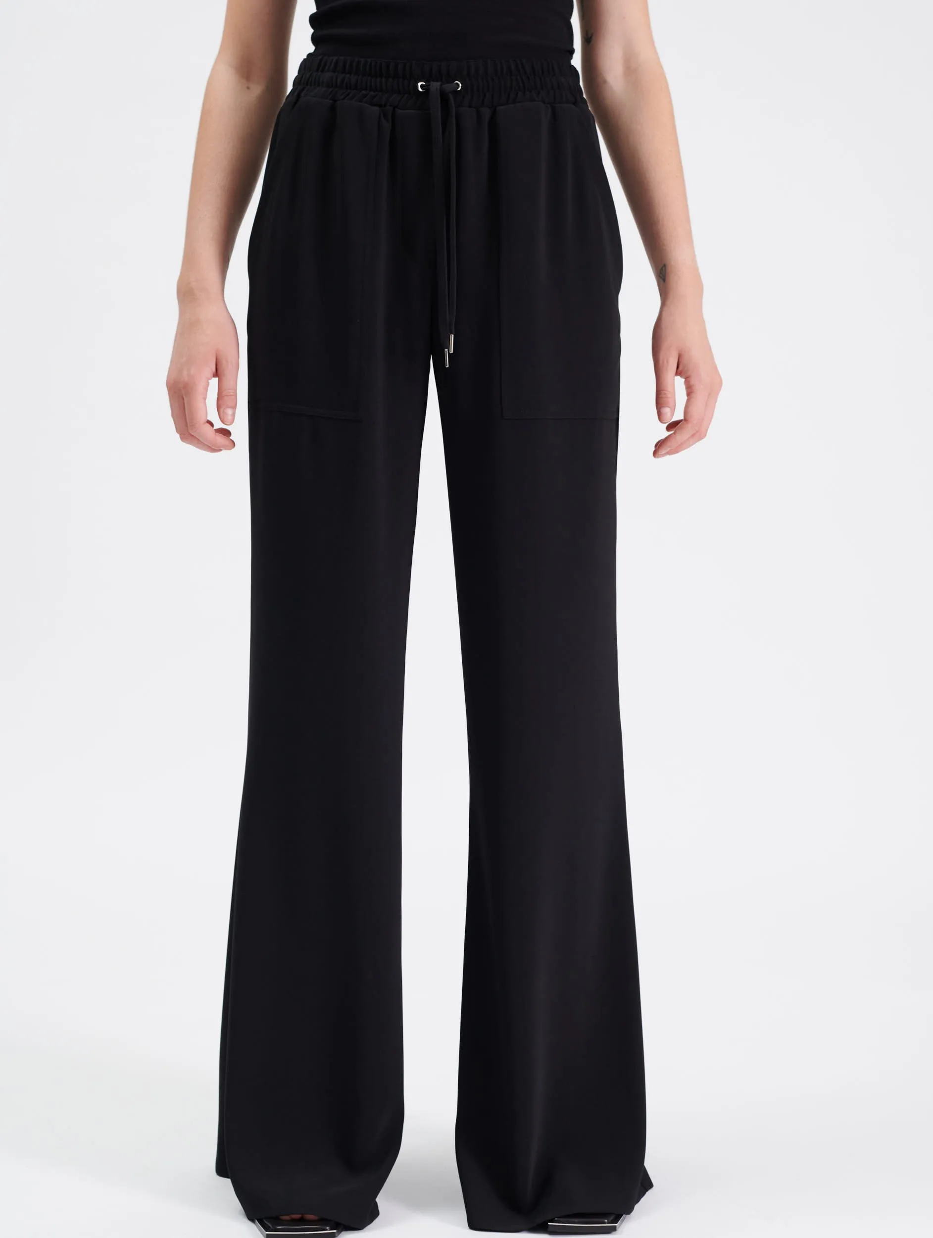 Pantalon jogger flare en crêpe sold by Barbara Bui product image thumbnail 4