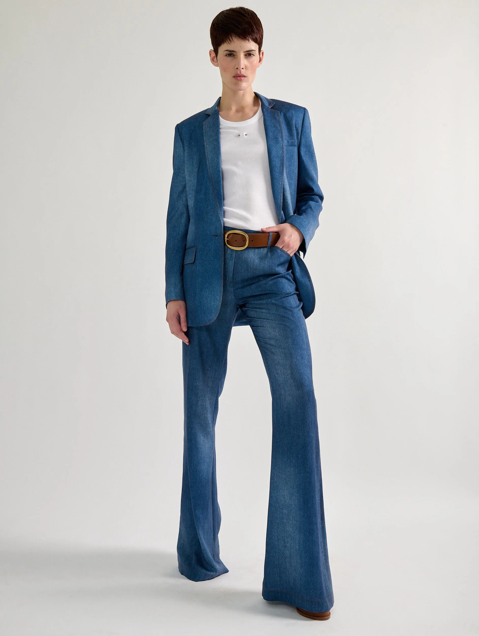 Veste boyfriend à imprimé denim sold by Barbara Bui