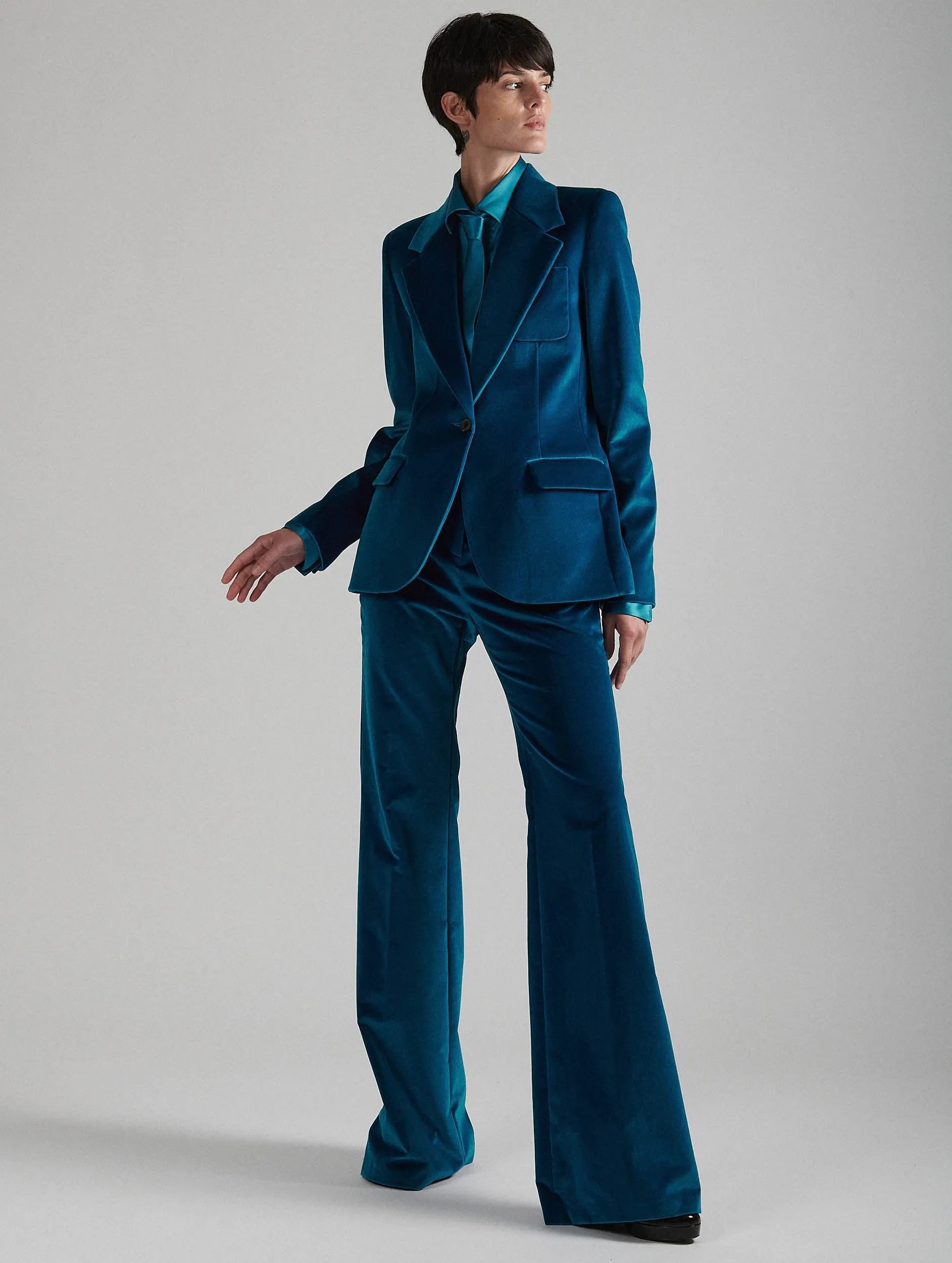 Veste cintrée en velours bleu sold by Barbara Bui product image thumbnail 5