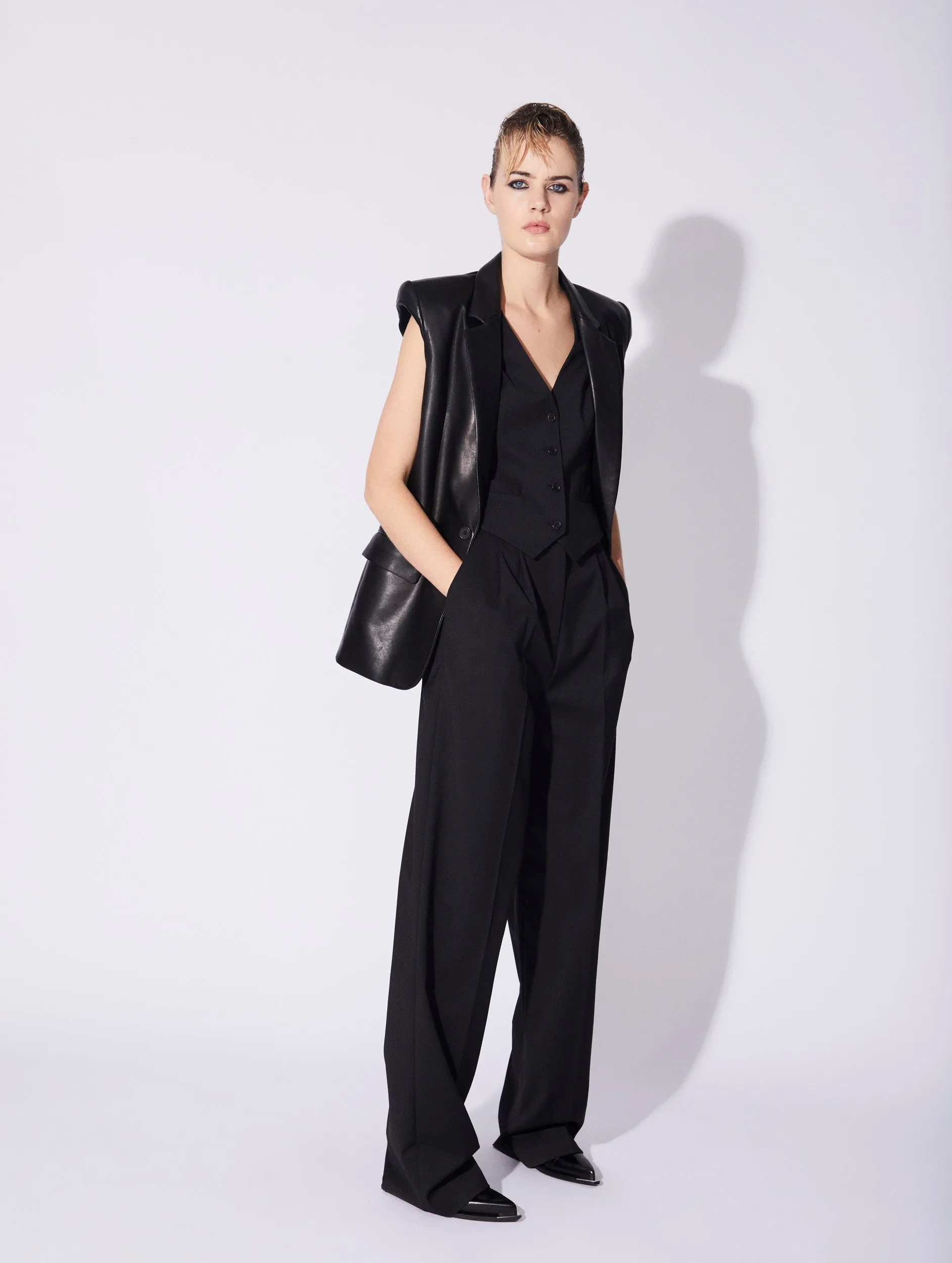 Veste sans manches en cuir d'agneau plongé noir sold by Barbara Bui product image thumbnail 3