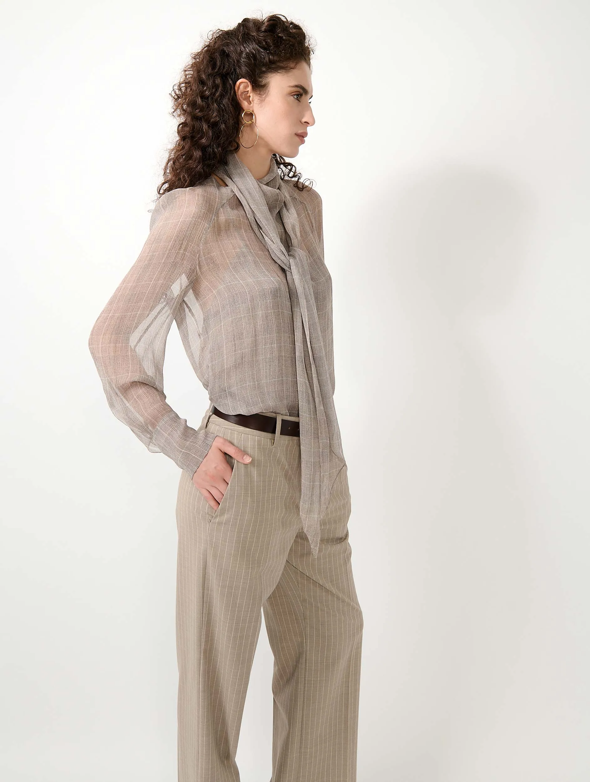 Blouse en georgette de soie Prince de Galles sable sold by Barbara Bui