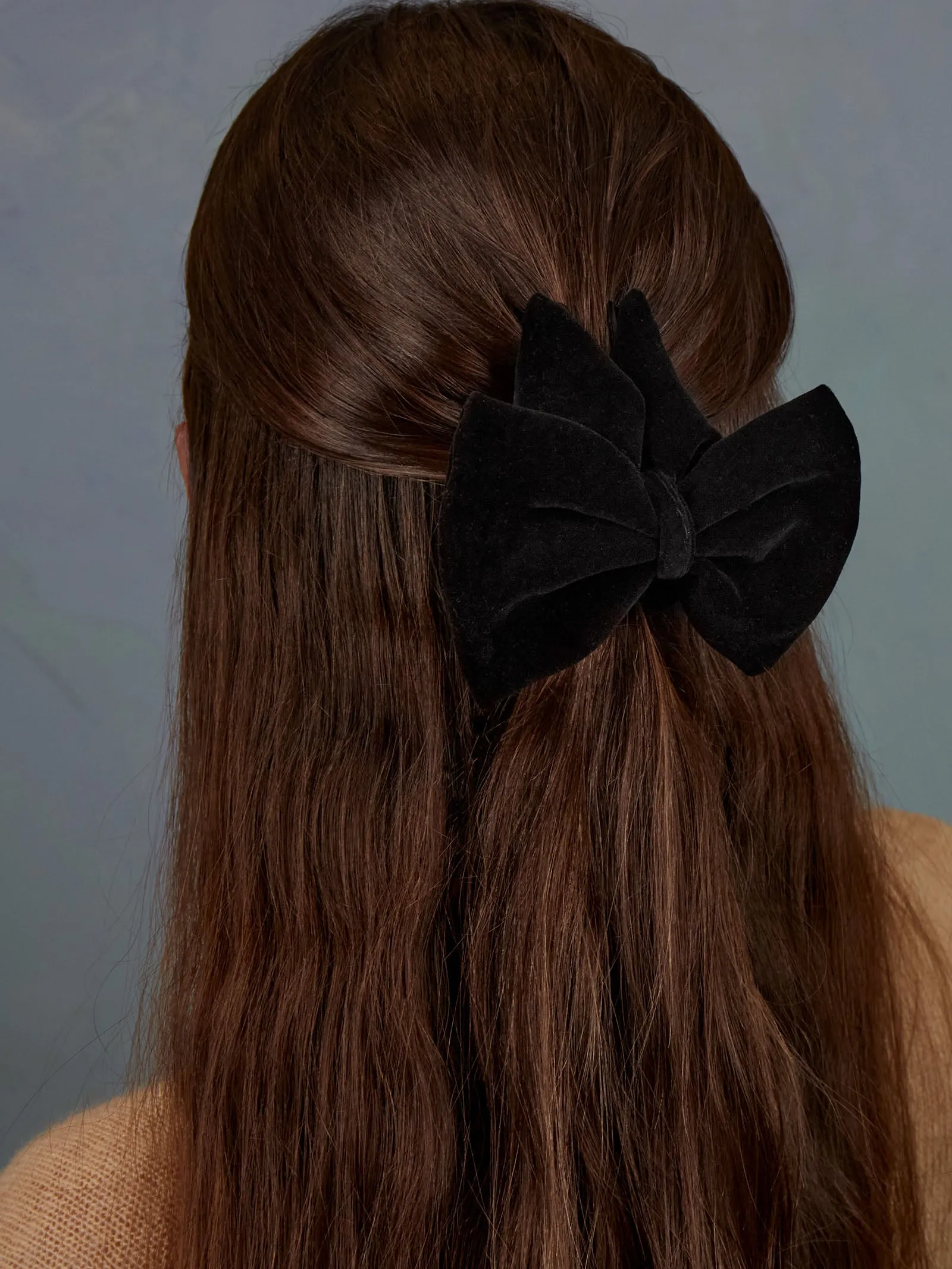 Hayden Hair Clip - Black sold by BaubleBar product image thumbnail 2