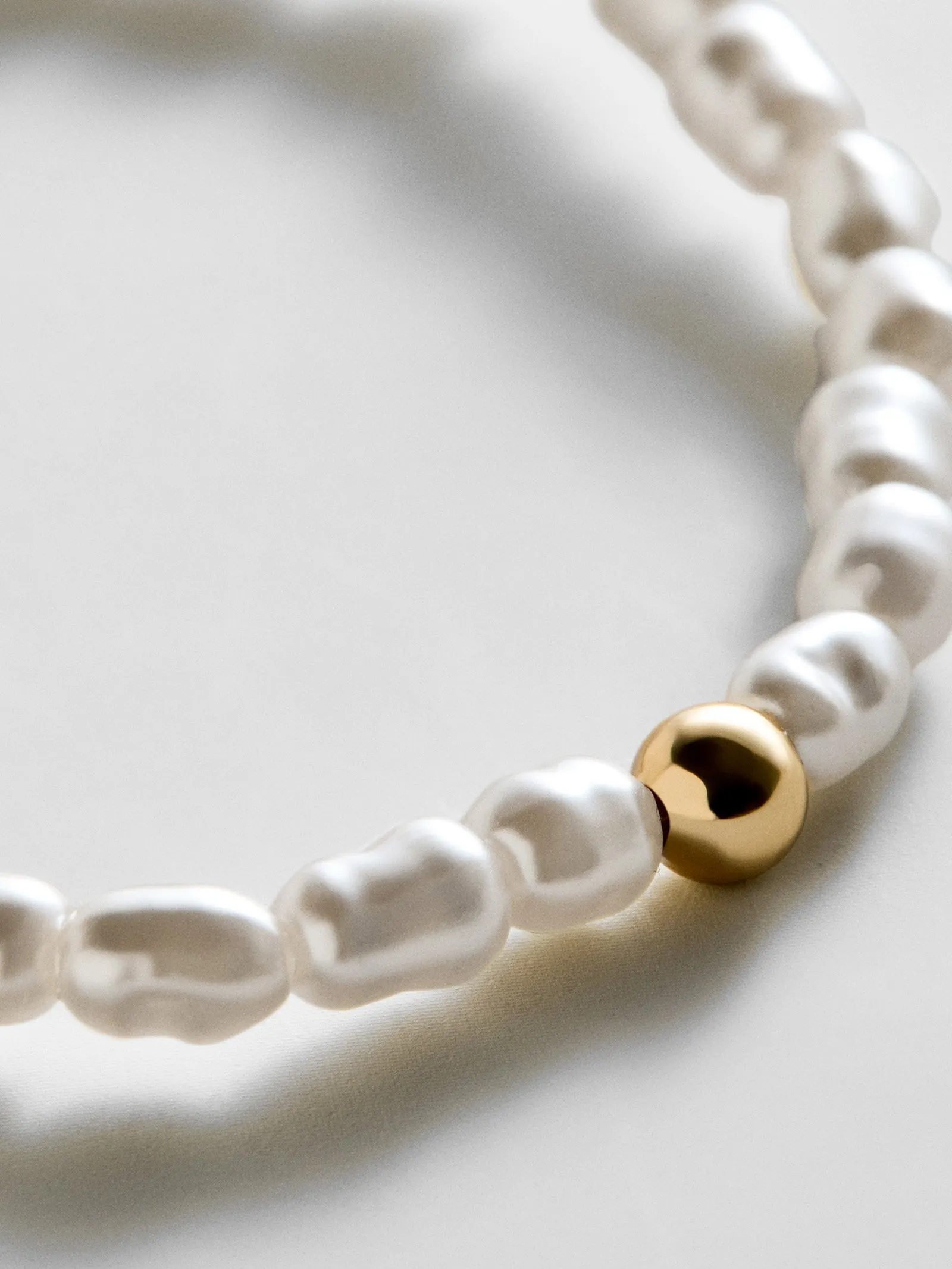 Ginnie Pearl Bracelet - Single Gold sold by BaubleBar product image thumbnail 2