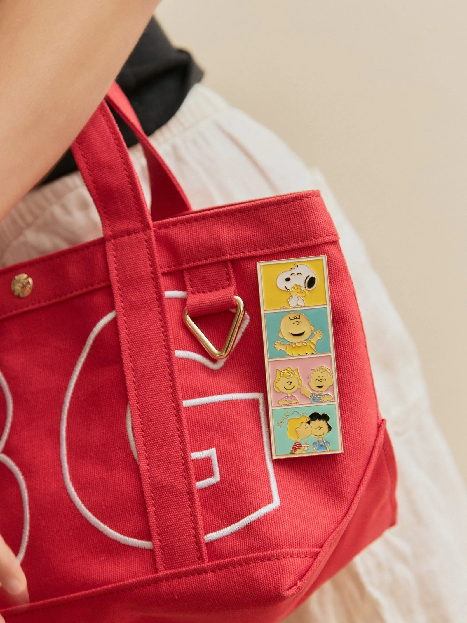 Peanuts Collectible Photo Booth Pin - Peanuts Photo Booth Pin sold by BaubleBar product image thumbnail 2