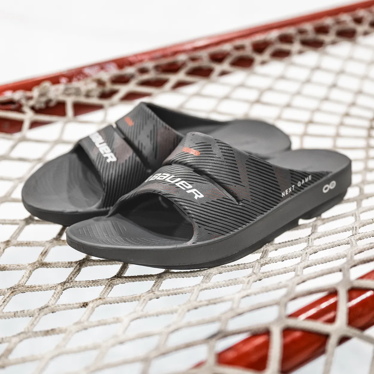 BAUER | OOFOS NEXT GAME SPORT SLIDE SENIOR sold by Bauer product image thumbnail 2