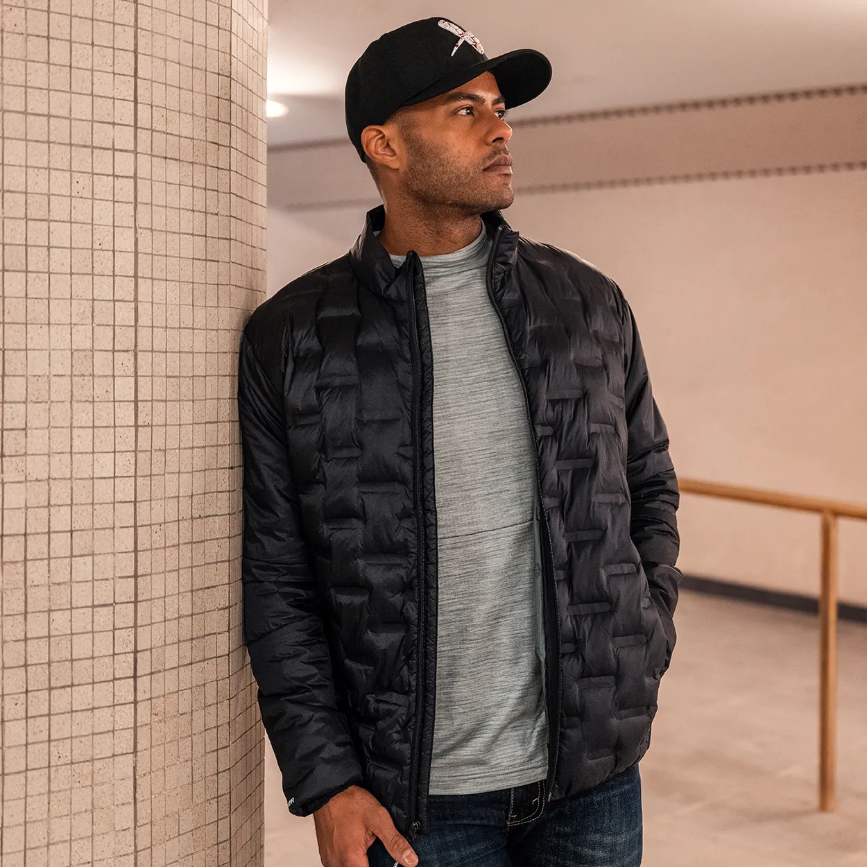 BAUER HOCKEY FLC PACKABLE PUFFER S24 sold by Bauer product image thumbnail 4