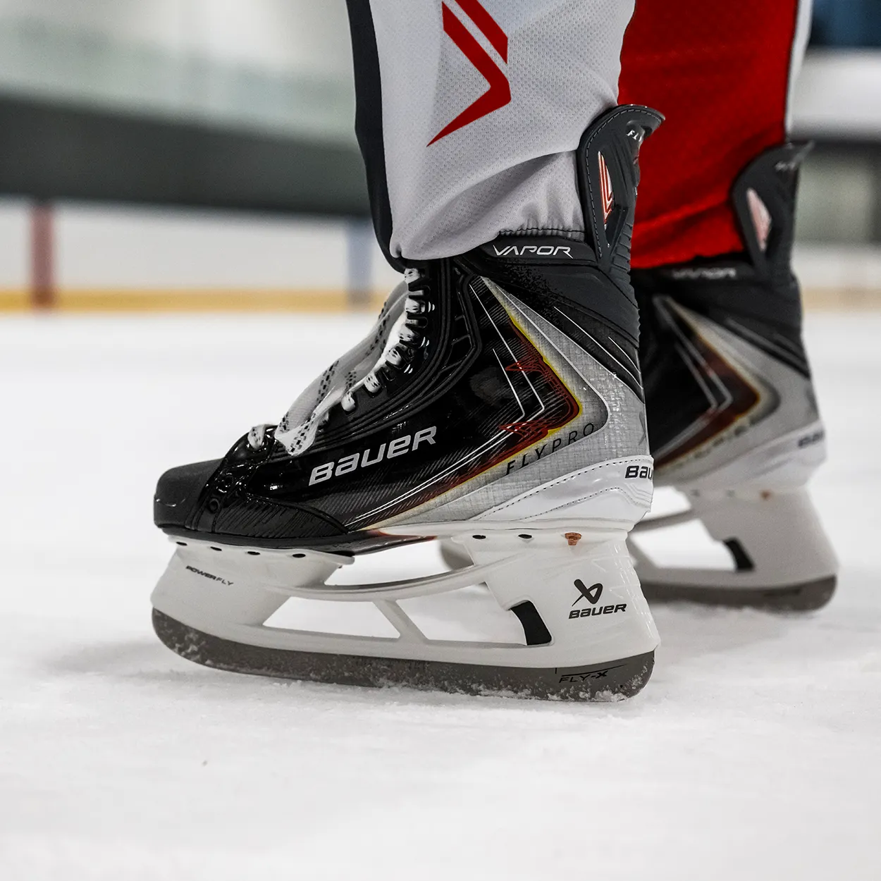 BAUER VAPOR FLYPRO SKATE SENIOR sold by Bauer product image thumbnail 3