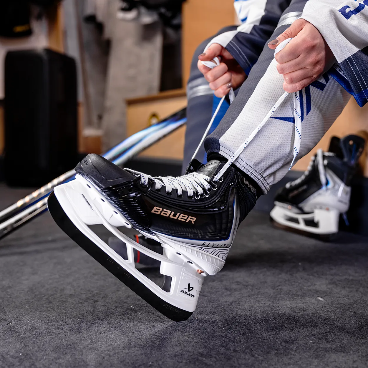BAUER VAPOR FLYLITE SKATE SENIOR sold by Bauer product image thumbnail 5